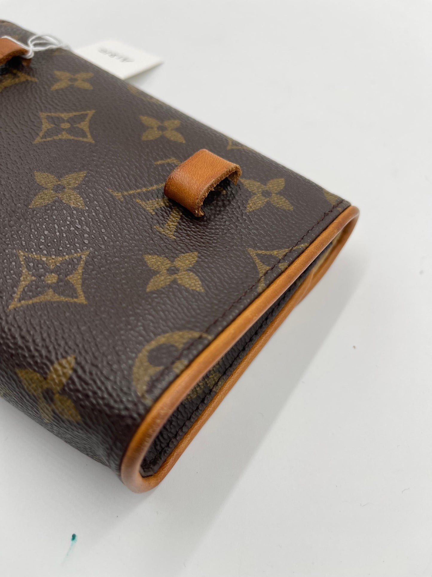 Louis Vuitton Pochette Florentine (AI810)