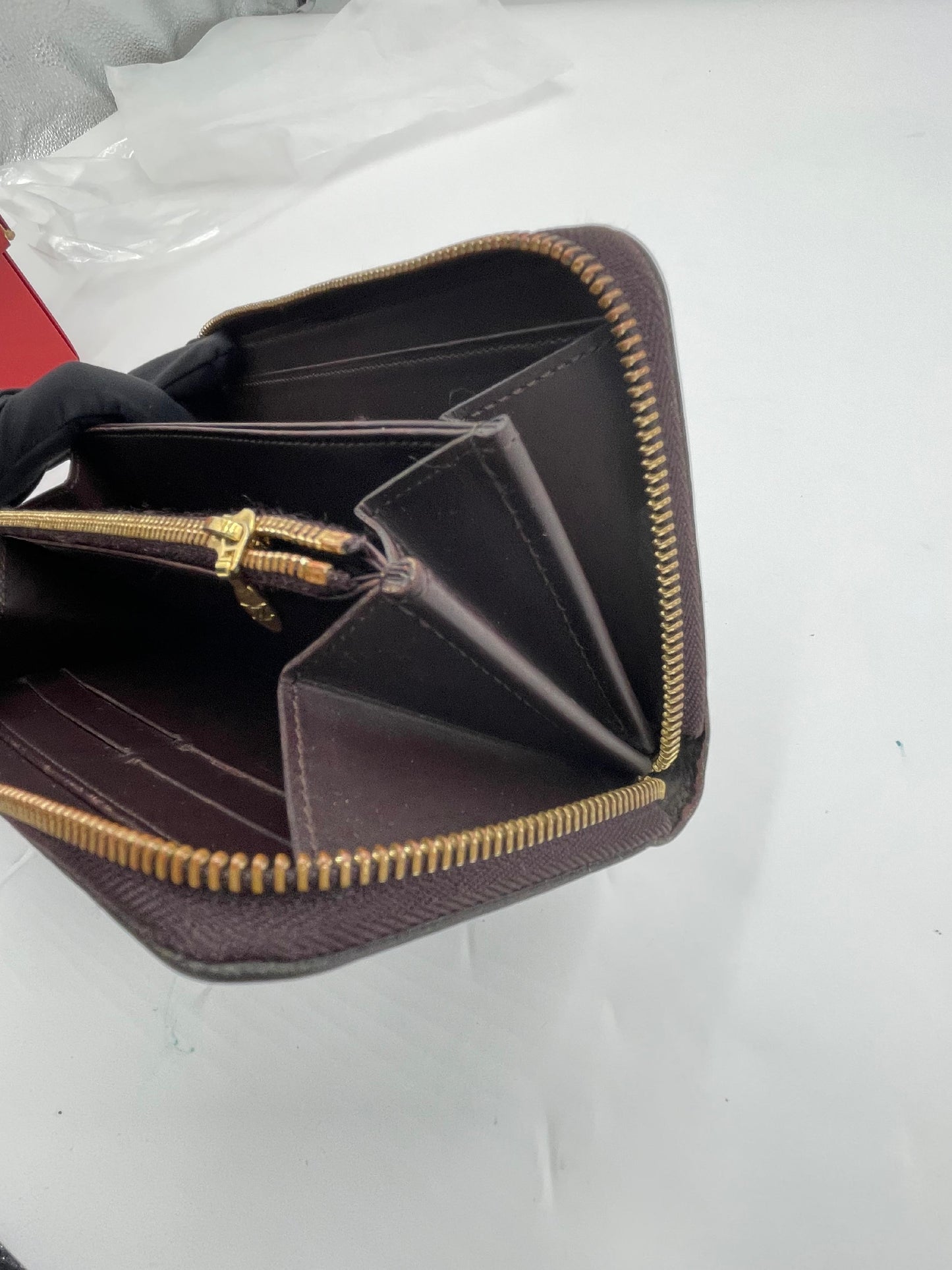 Louis Vuitton Zipp Wallet Vernis (AI822)