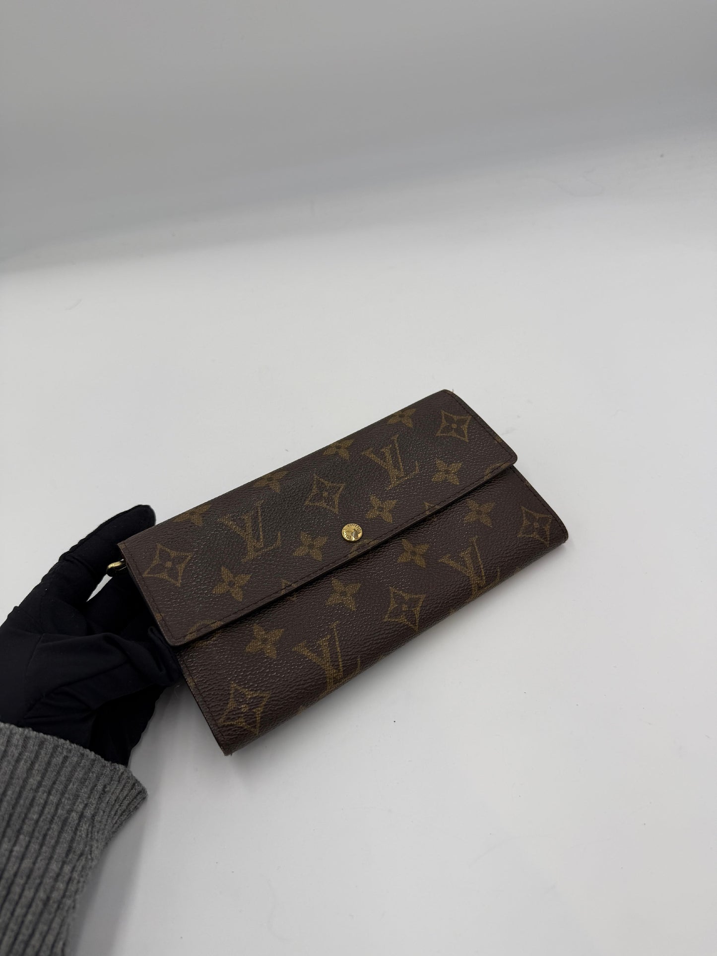 Louis Vuitton Sarah Wallet (AI841)