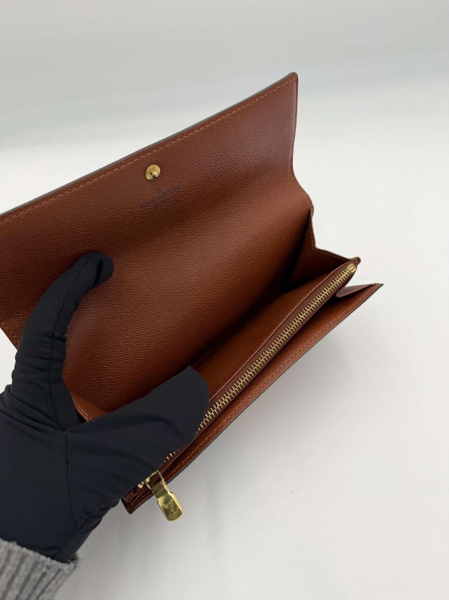 Louis Vuitton Sarah Wallet (AI841)