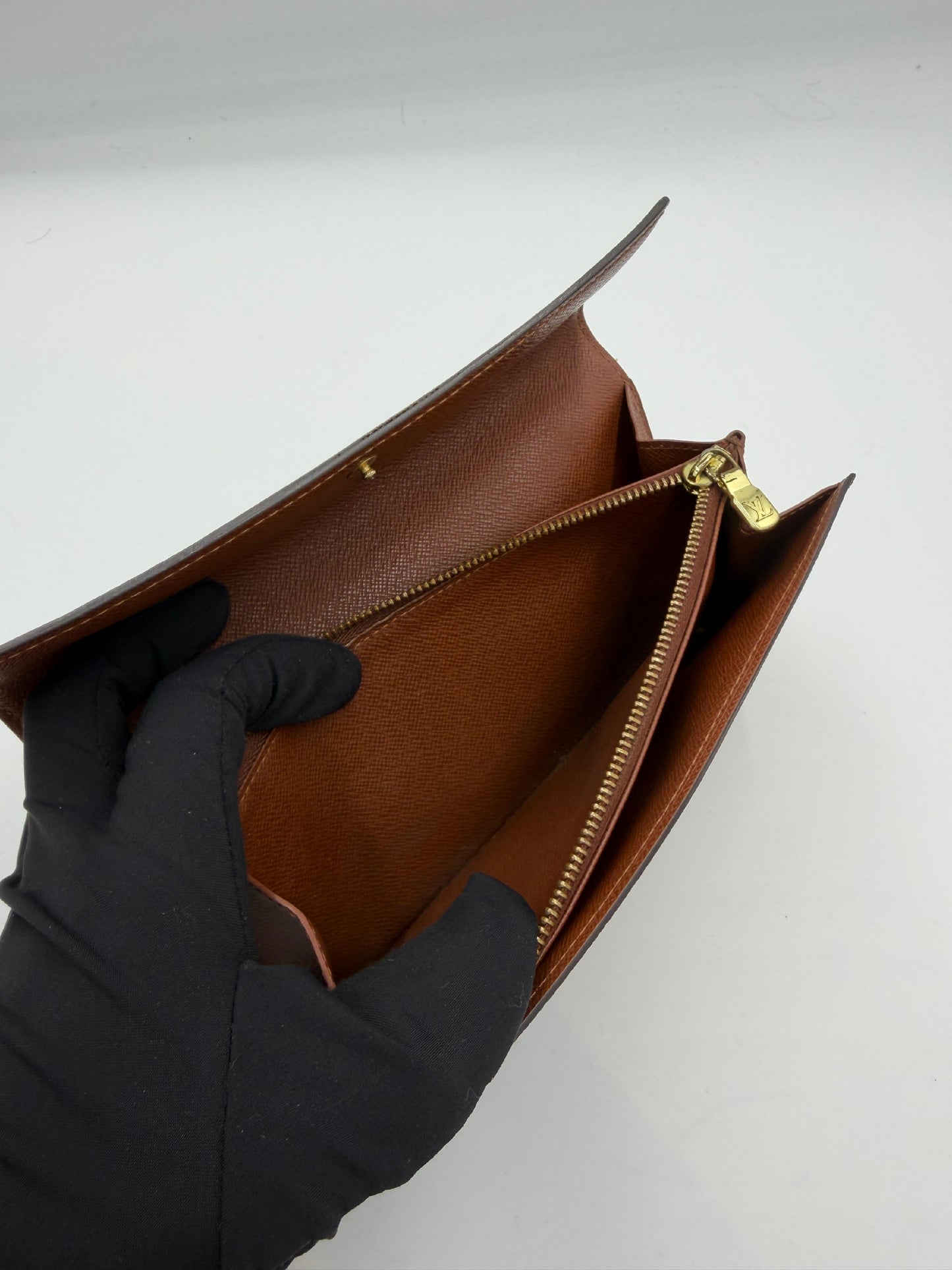 Louis Vuitton Sarah Wallet (AI841)