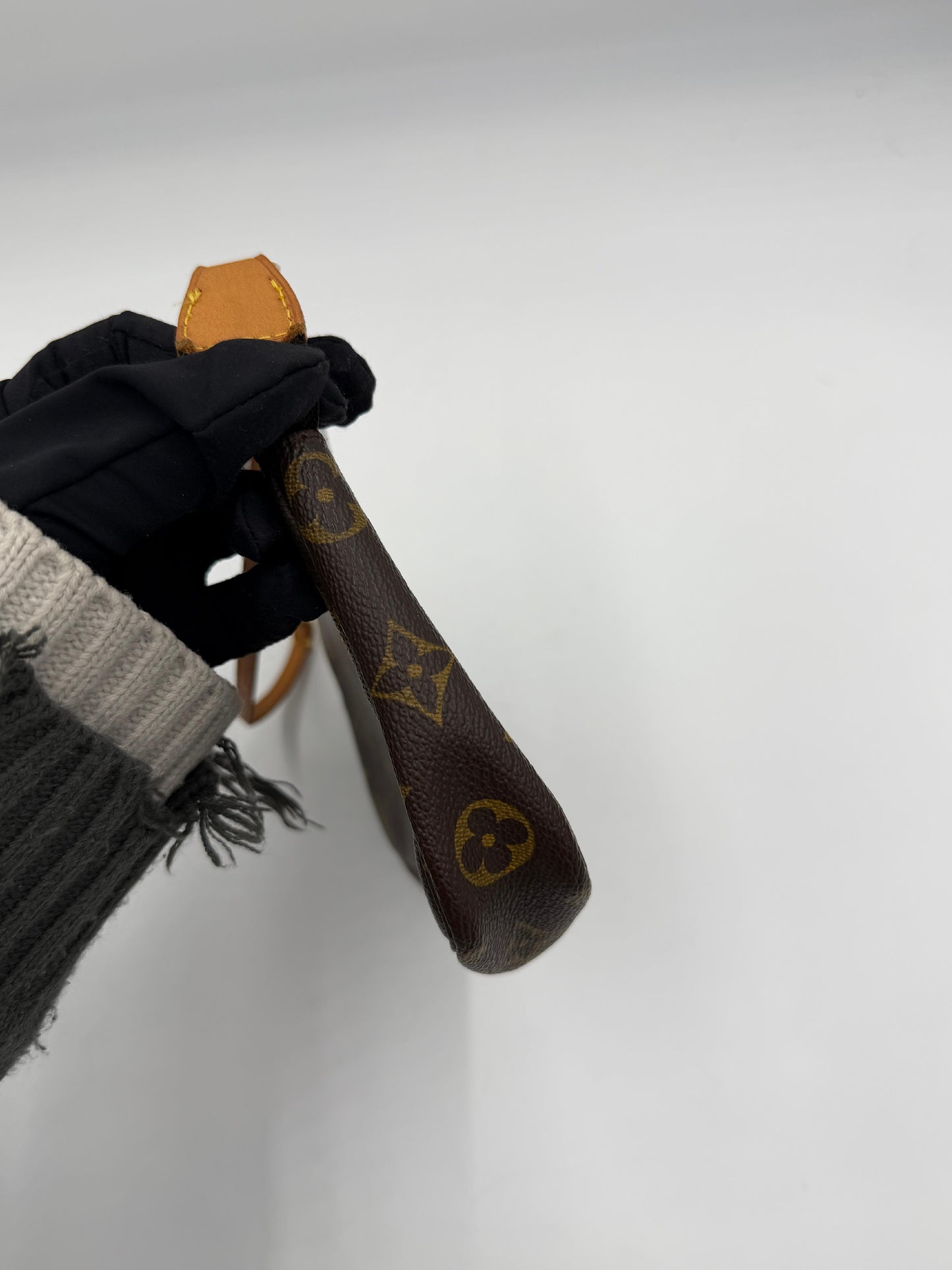 Pre-Owned Louis Vuitton Pochette Accessoires AI933