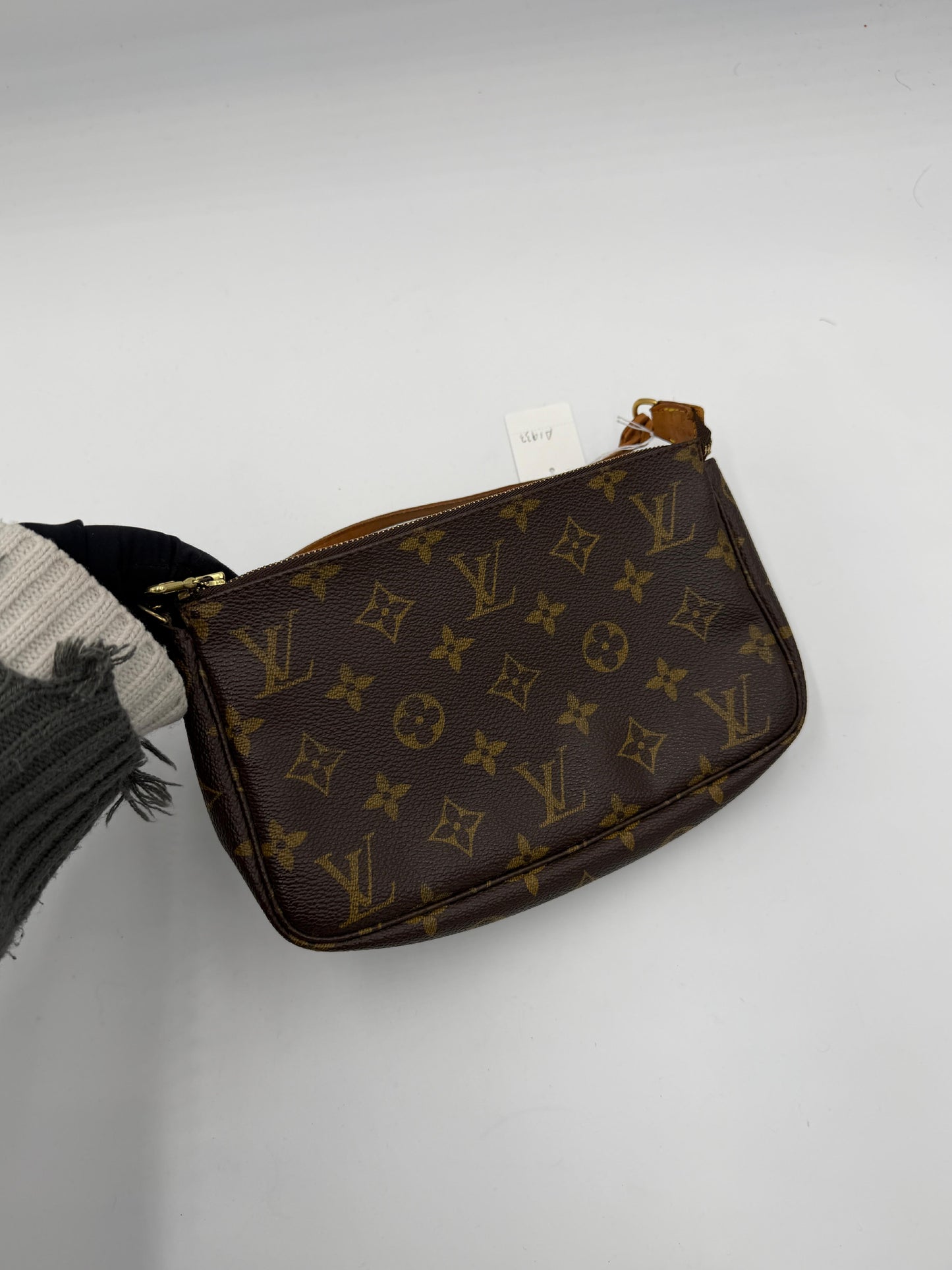 Pre-Owned Louis Vuitton Pochette Accessoires AI933