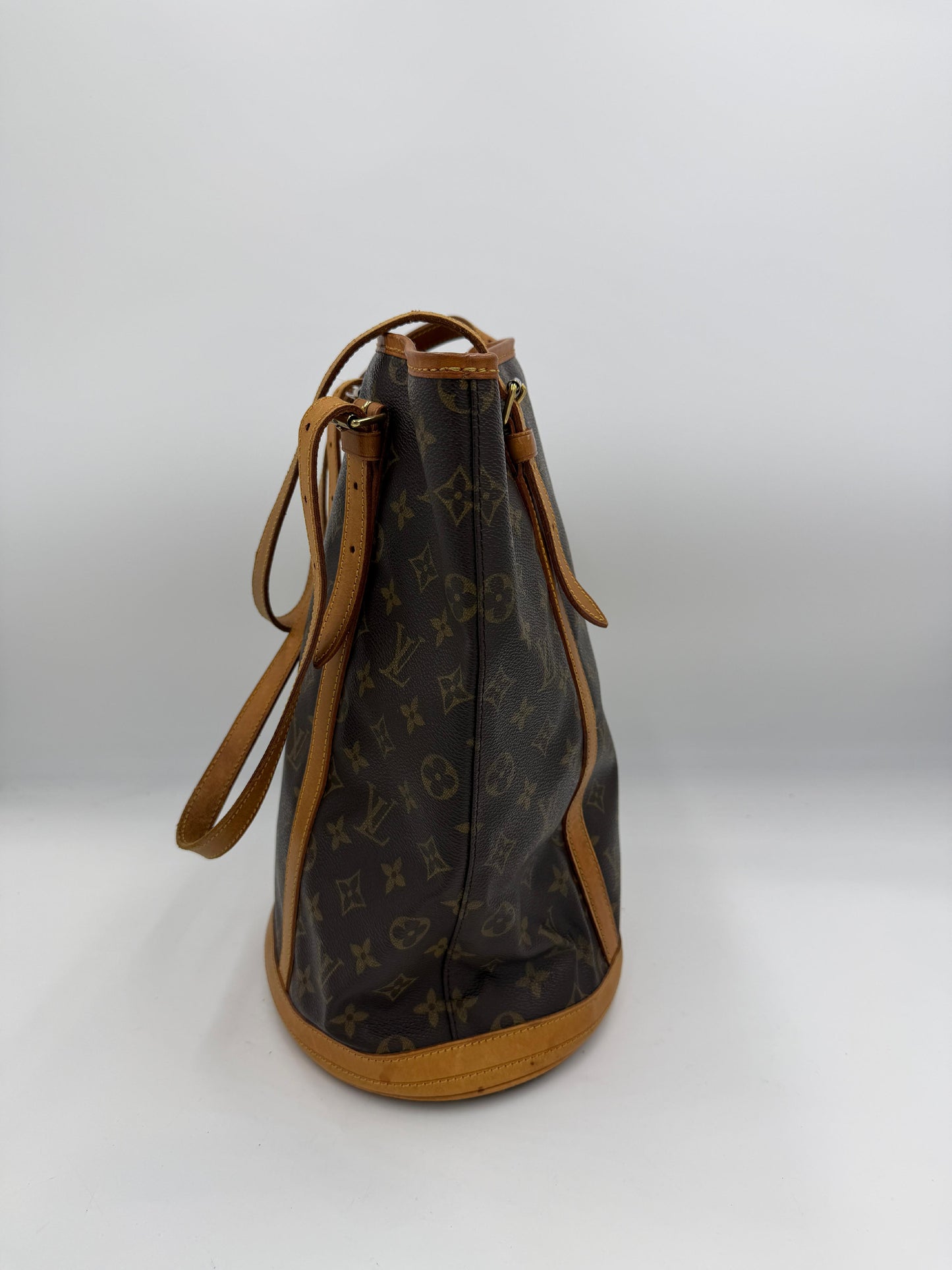 Pre-Owned Louis Vuitton Monogram Bucket GM AJ127