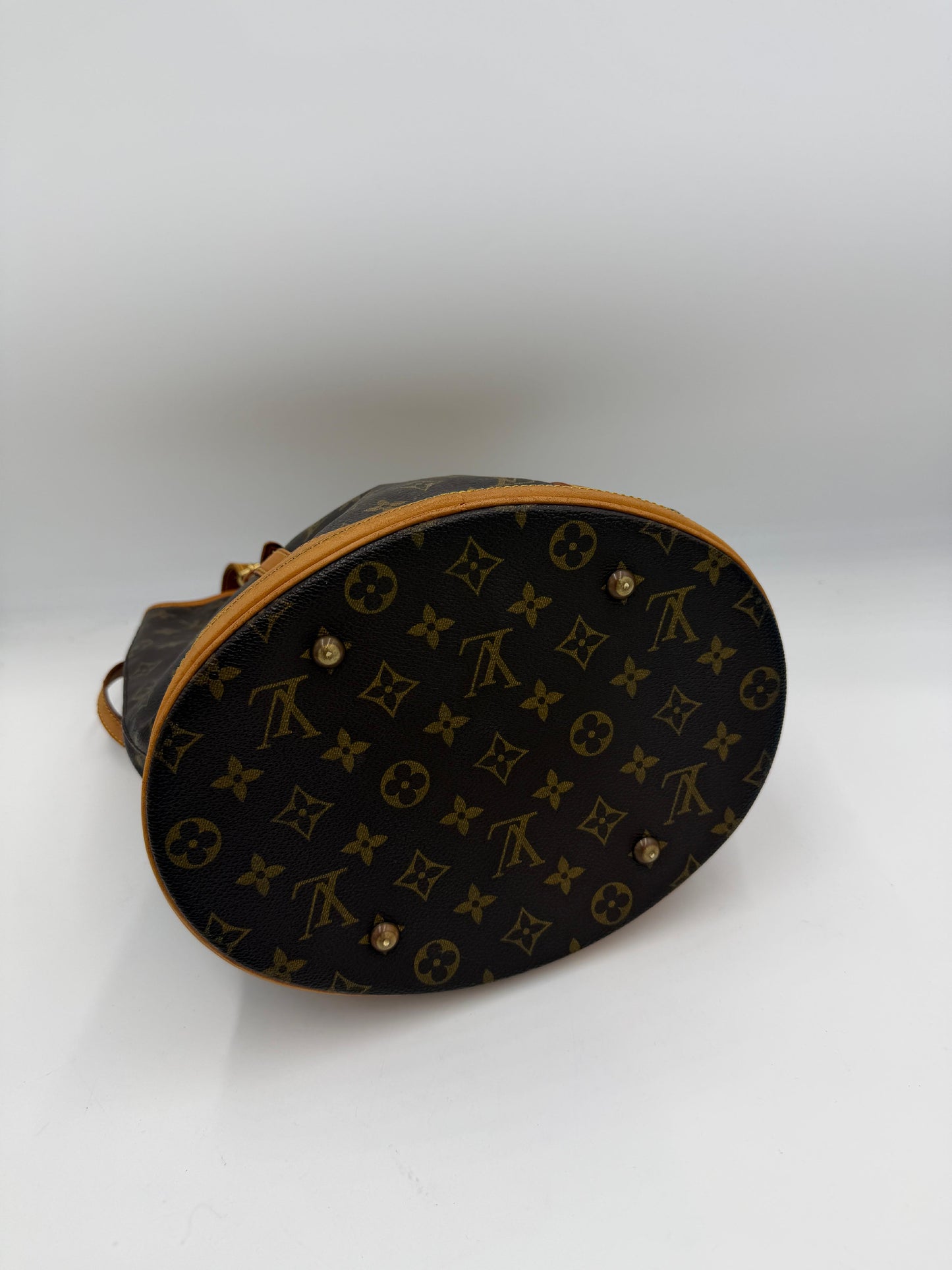 Pre-Owned Louis Vuitton Monogram Bucket GM AJ127