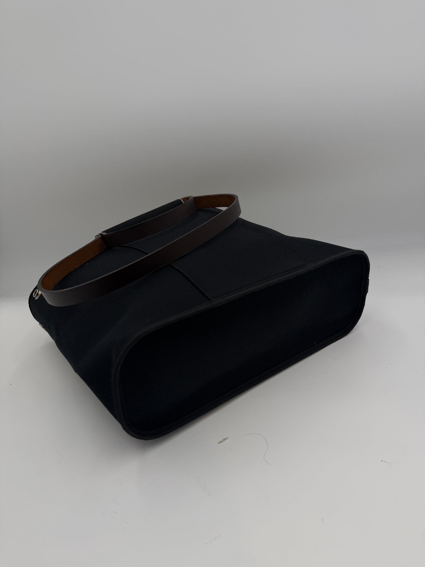 Pre-owned Hermes Cabag Elan AJ193