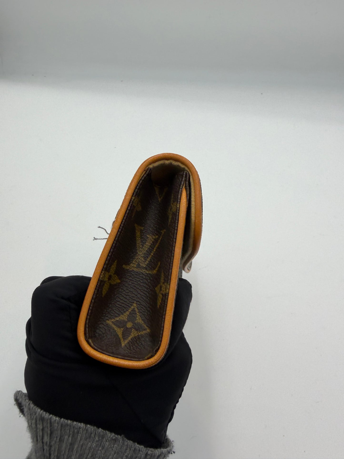 Louis Vuitton Pochette Florentine