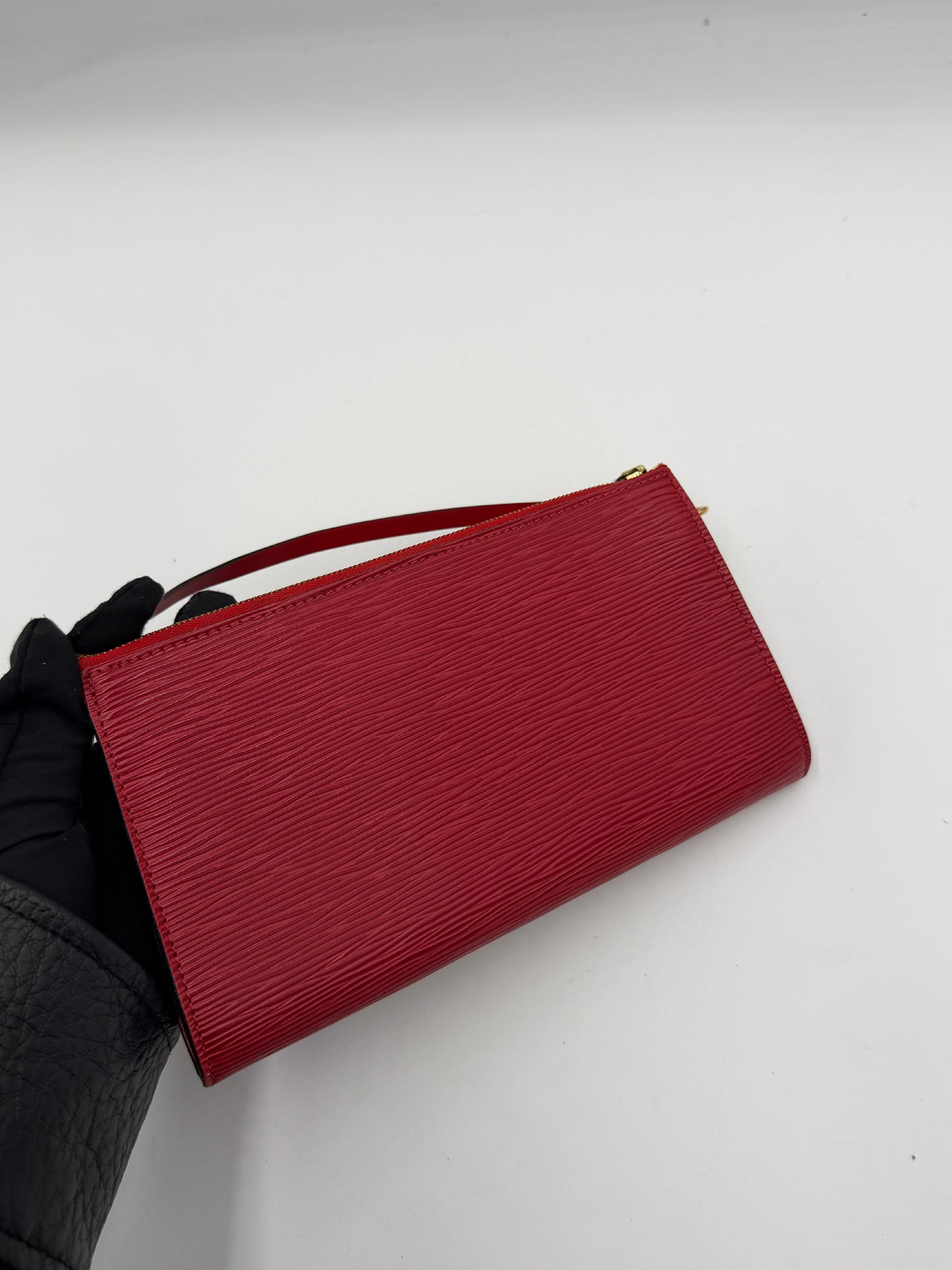 Louis Vuitton Epi Pochette Accessoires