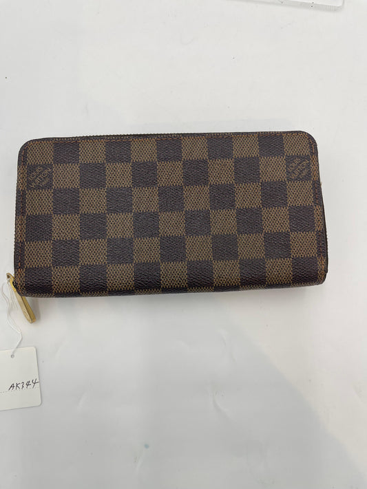 Louis Vuitton Damier Zippy Wallet