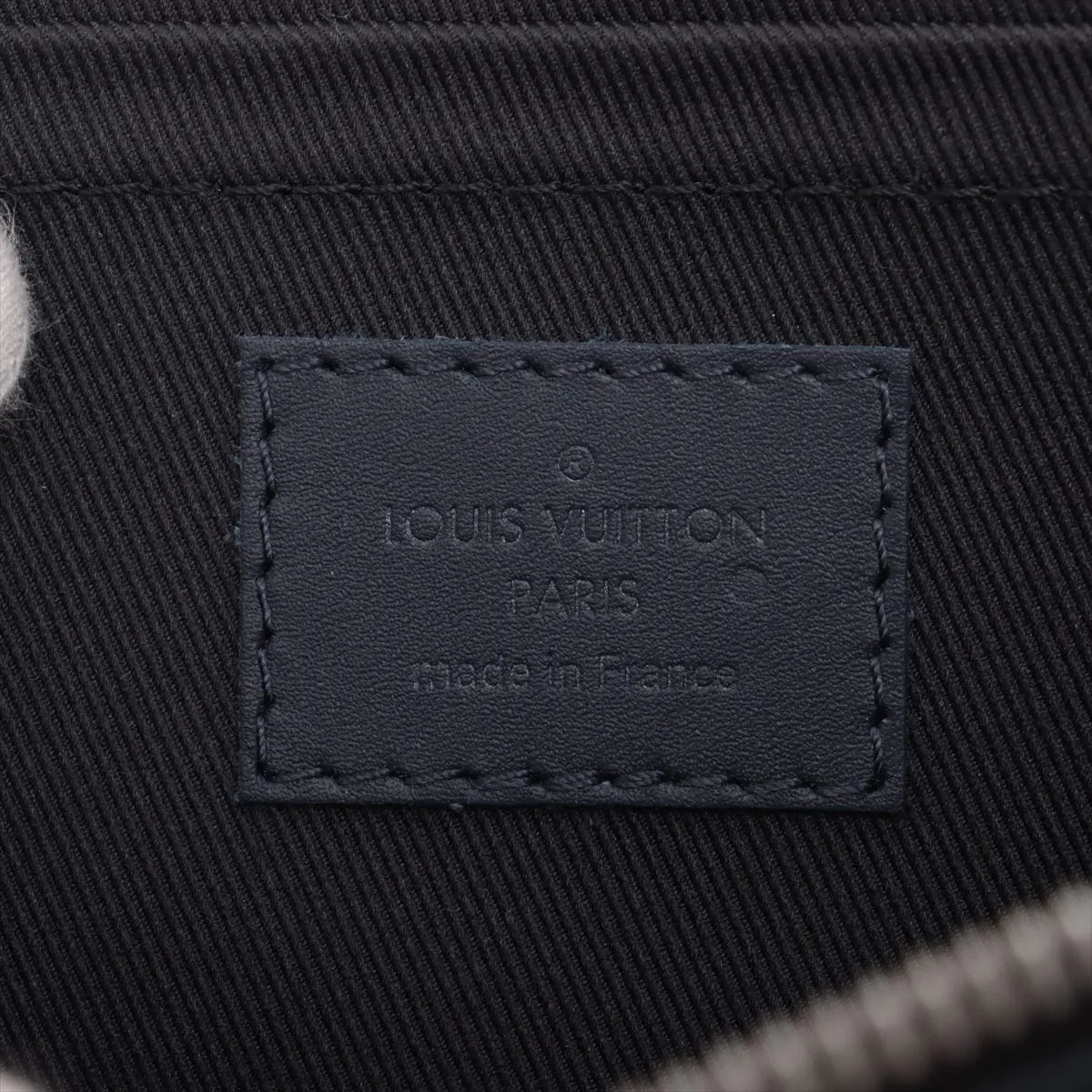 Pre-Owned Louis Vuitton Damier Infini Pochette Discovery GM SB06-795