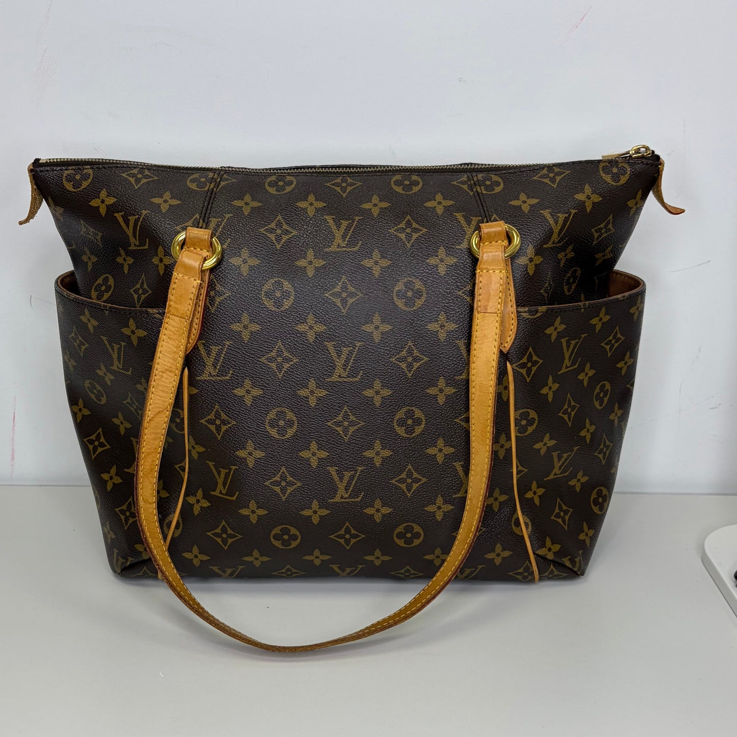 Louis Vuitton Monogram Totally MM