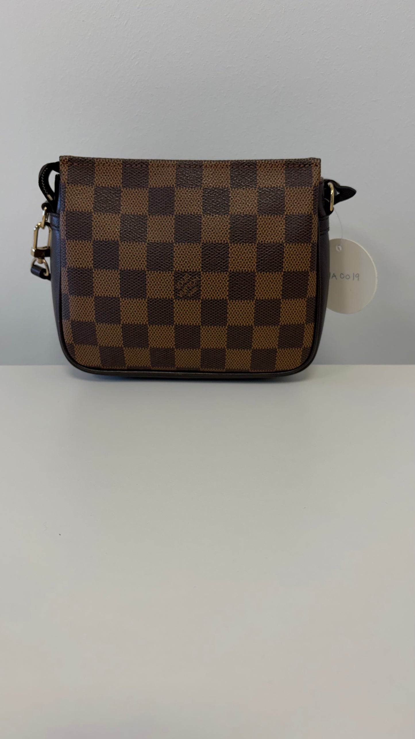 Louis Vuitton Damier Ebene Trousse Makeup Brown