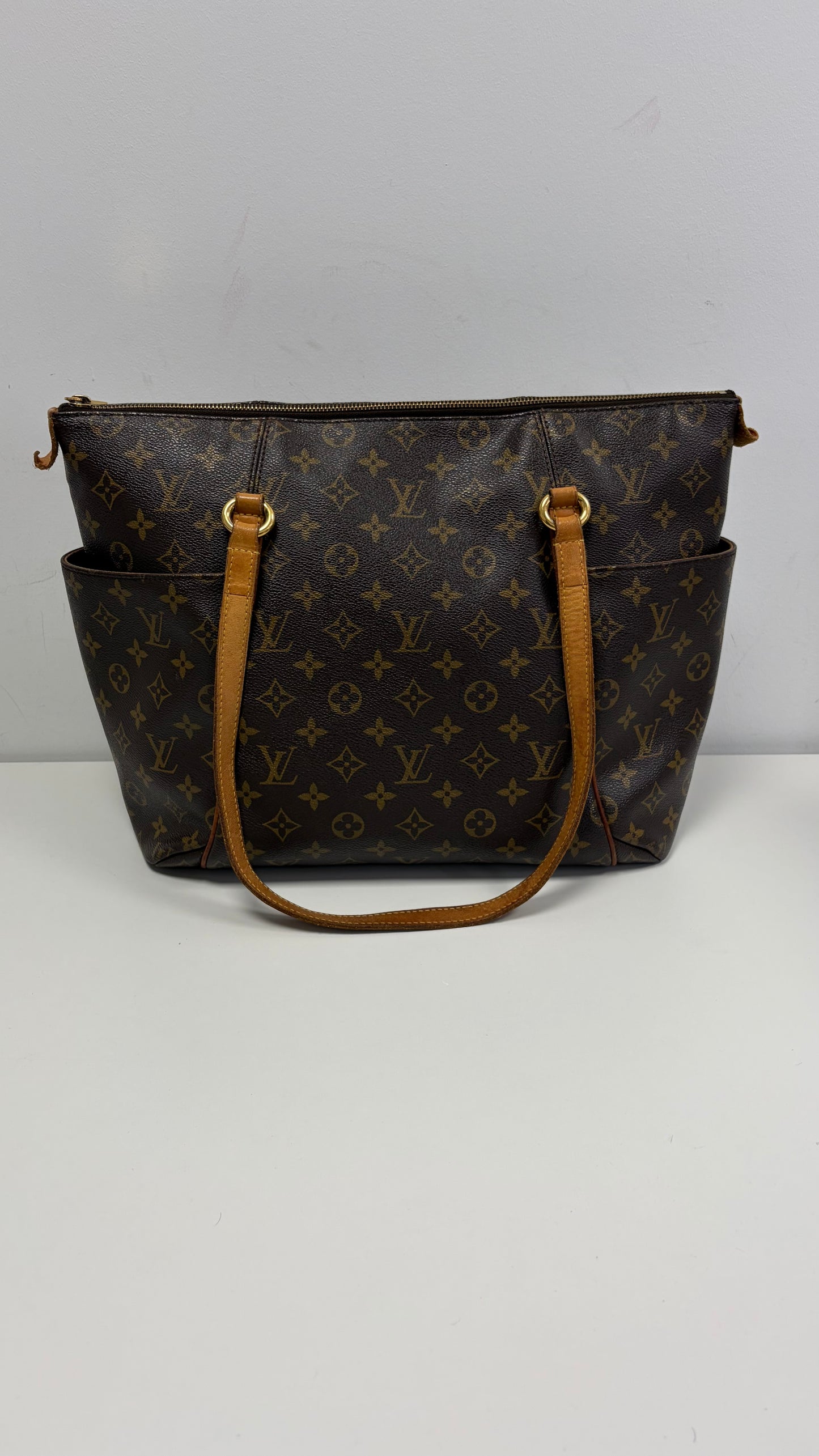 Louis Vuitton Monogram Totally MM