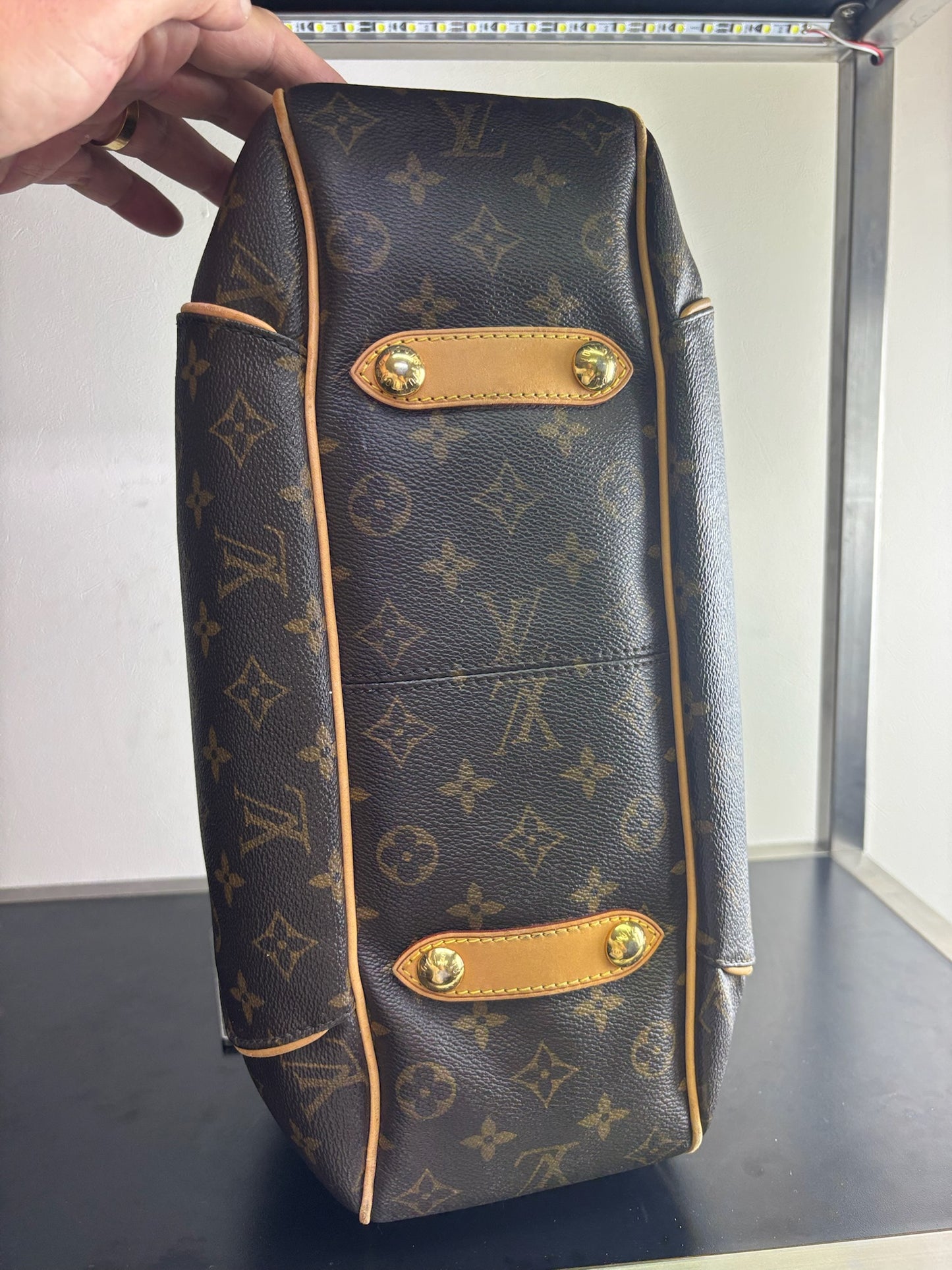 Louis Vuitton Monogram Galliera PM (B01272425M)