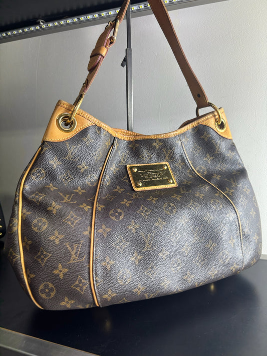 Louis Vuitton Monogram Galliera PM (B01279425CM)