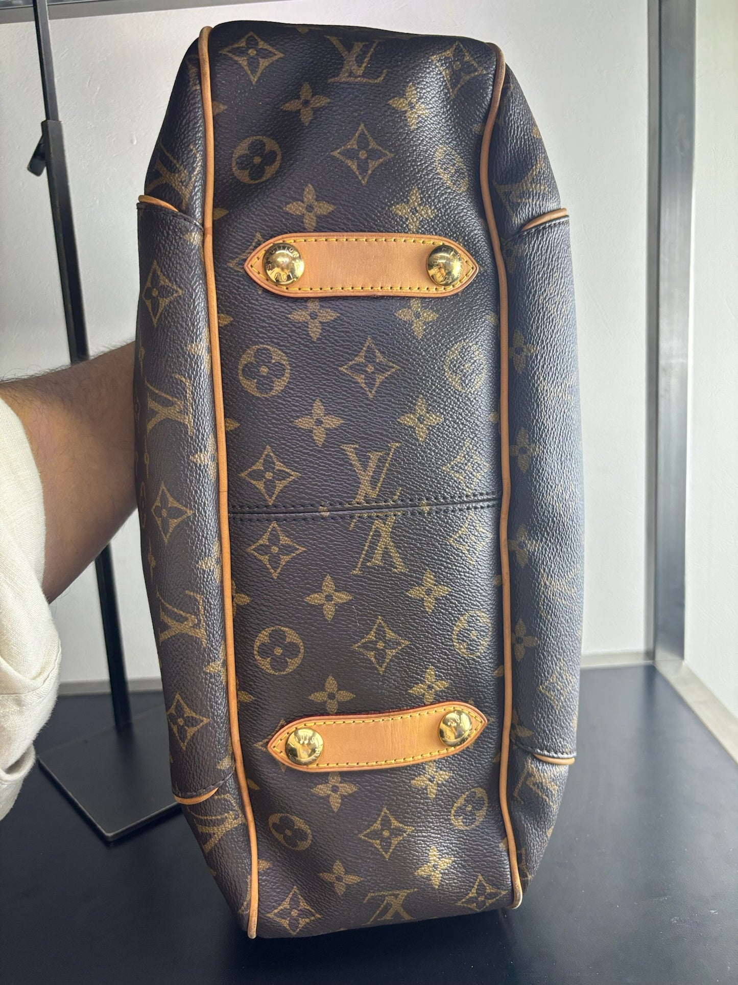 Louis Vuitton Monogram Galliera GM (B01279425M)