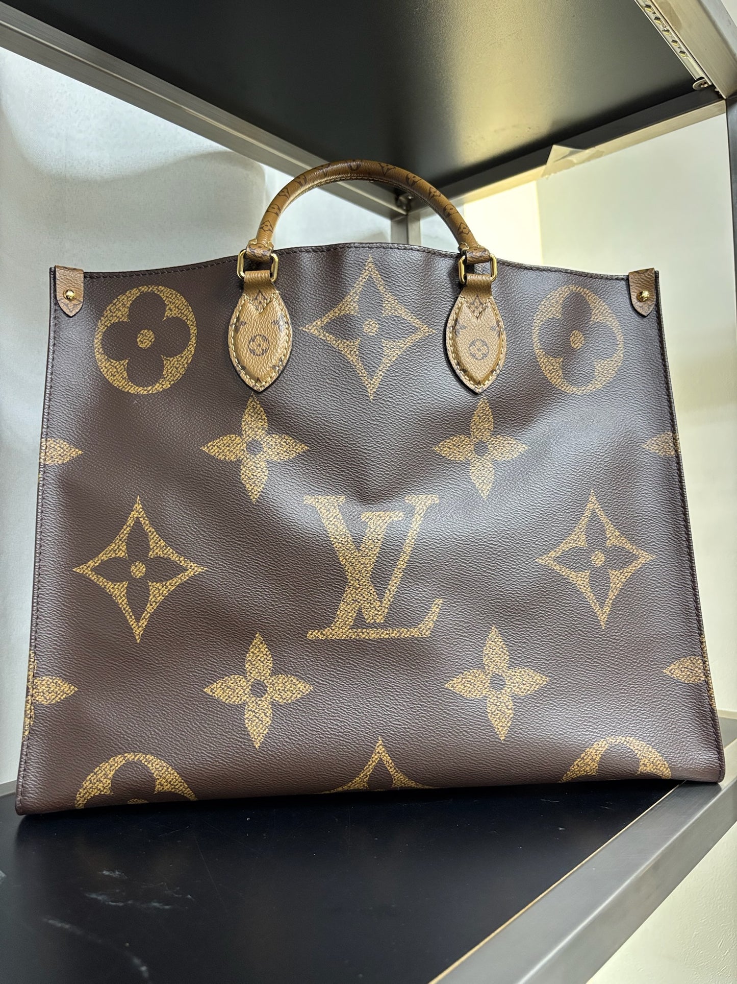 Louis Vuitton OnTheGo GM Tote Bag