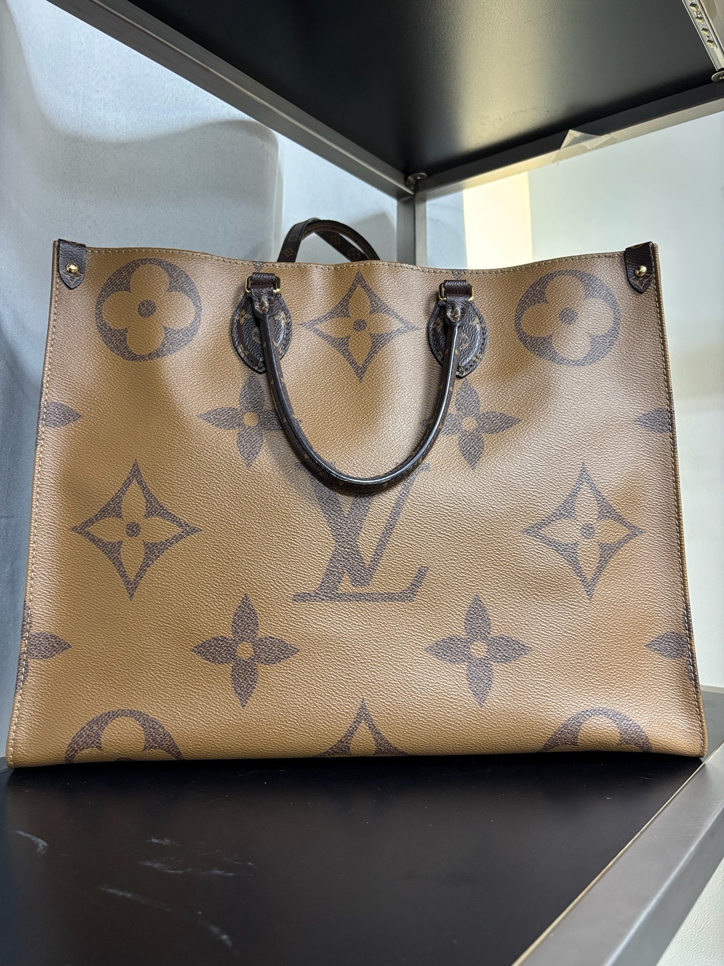 Louis Vuitton OnTheGo GM Tote Bag