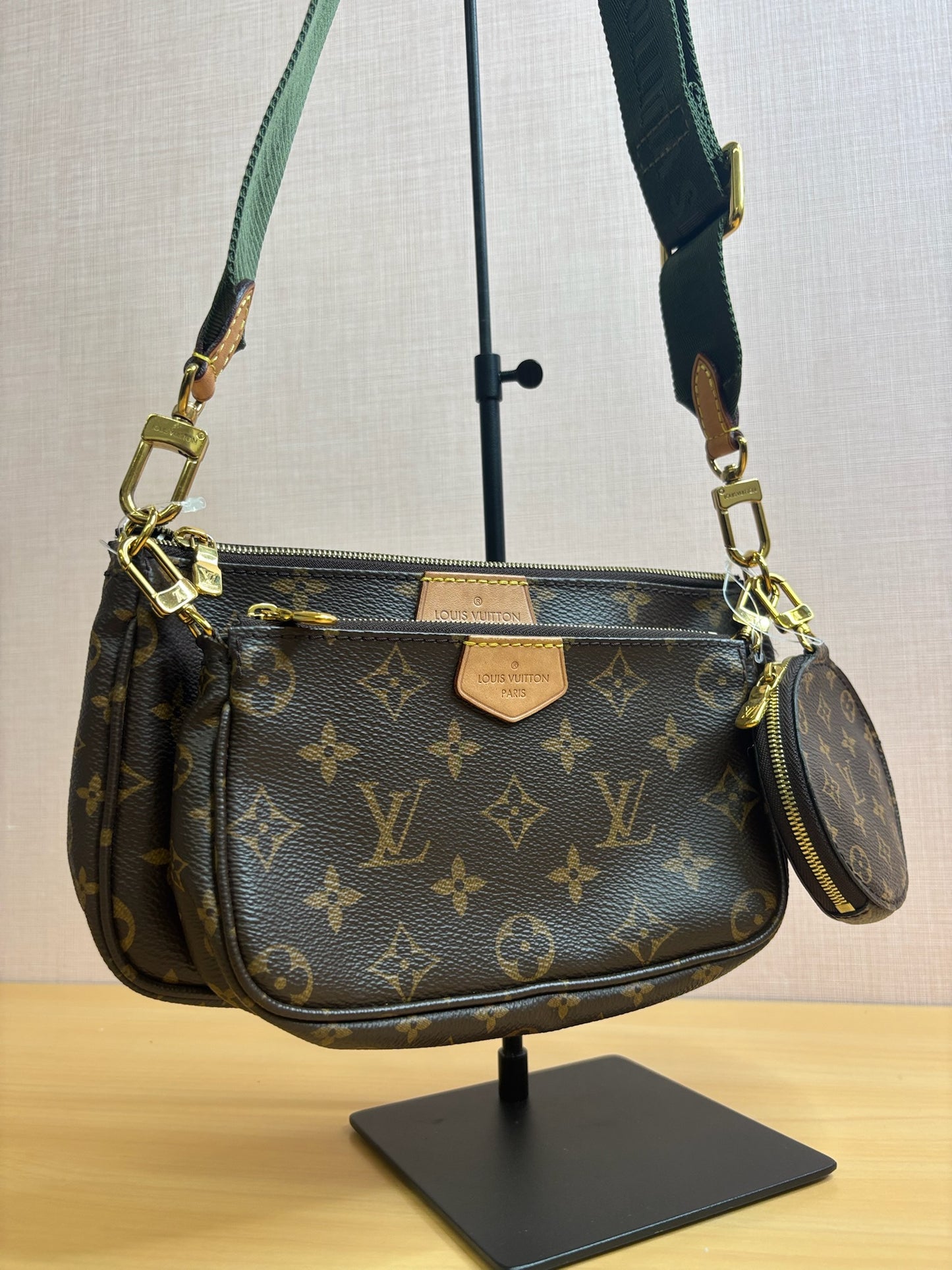 Louis Vuitton Multi Pochette Accessoires