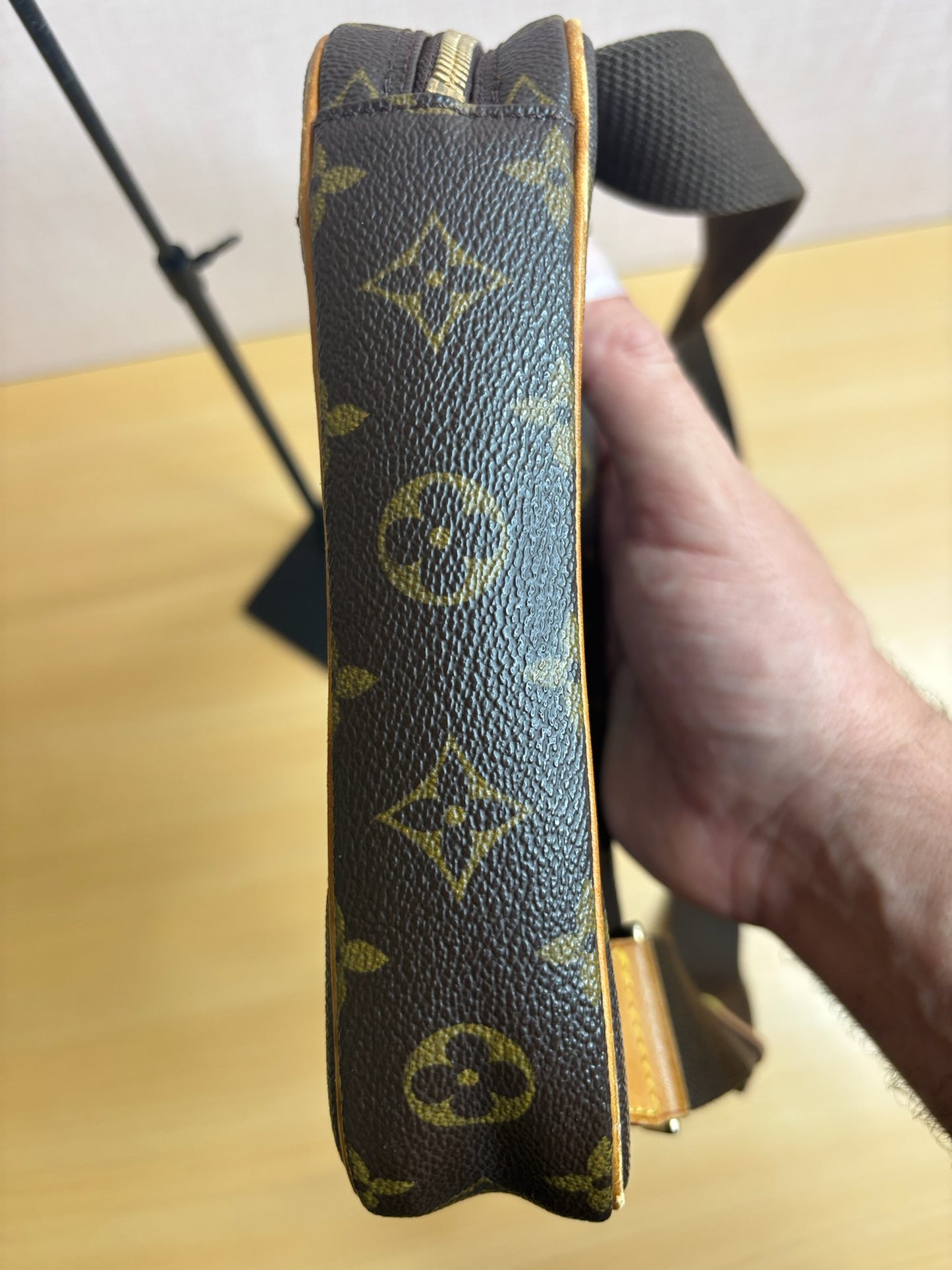 Louis Vuitton Pochette Gange Bag