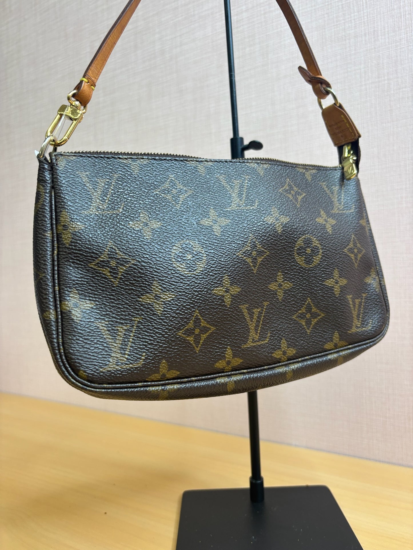 Louis Vuitton Monogram Pochette Accessoires BJ0092