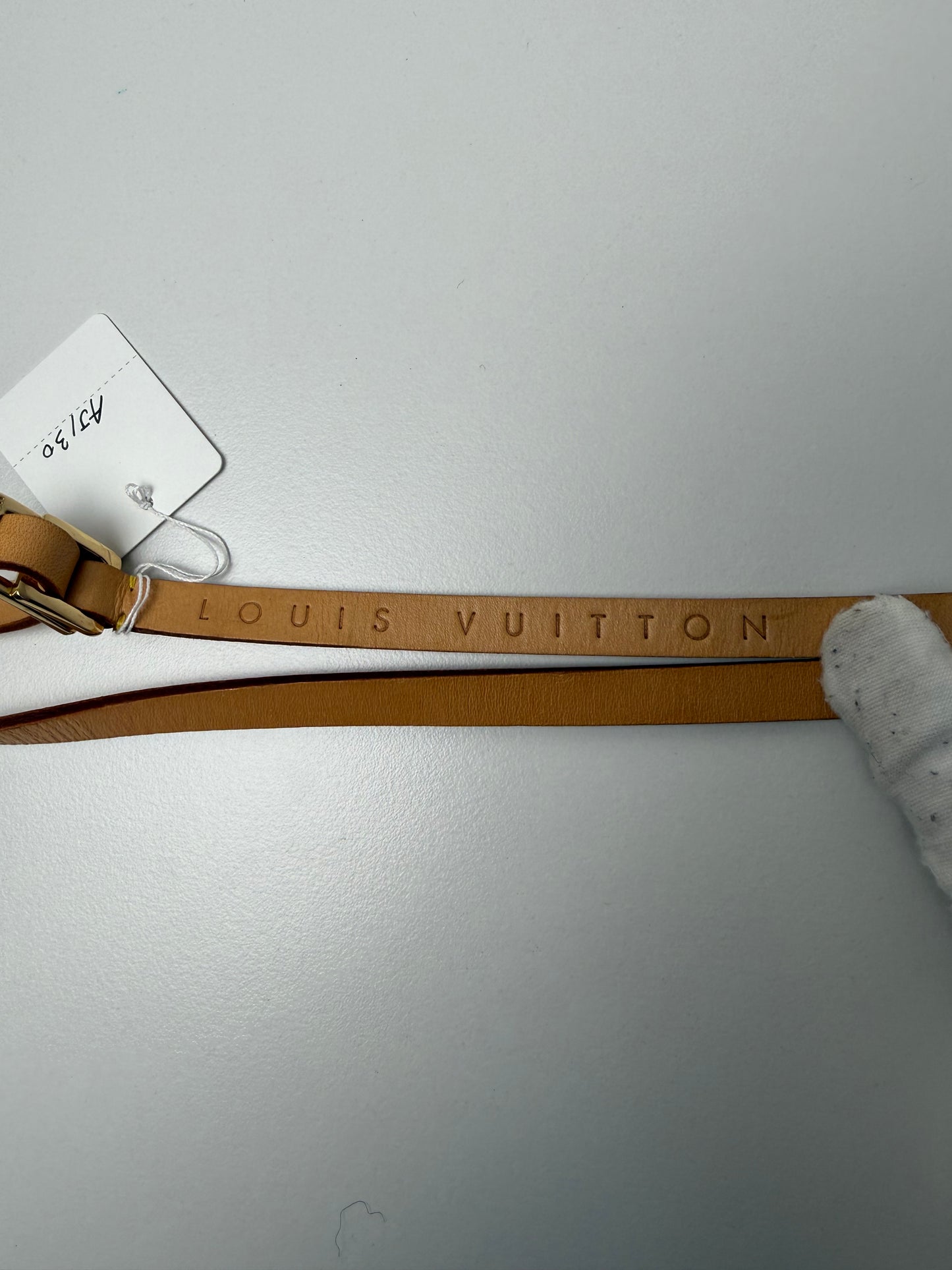 Pre-Owned Louis Vuitton Pochette Florentine M AJ130