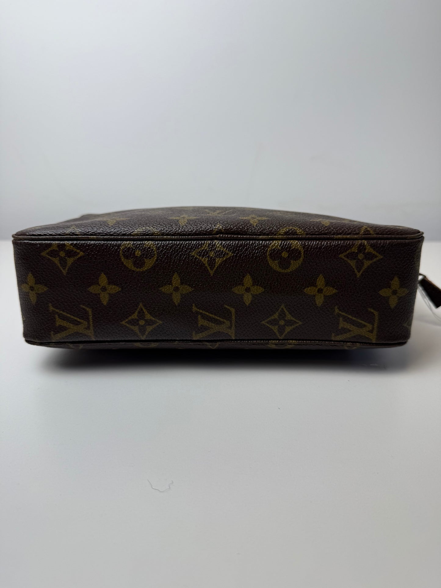 Pre-Owned Louis Vuitton Trousse Toilette 23 AJ132