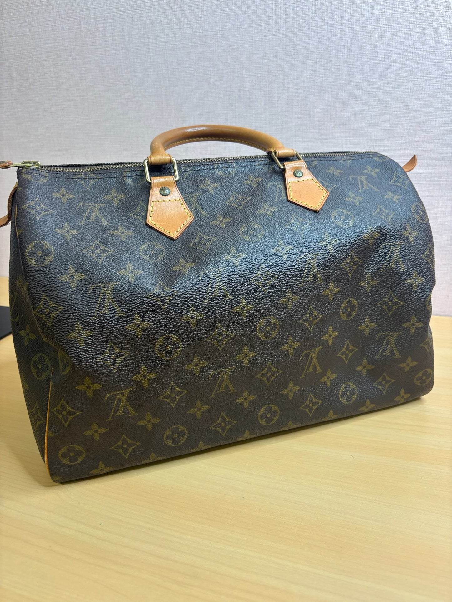 Louis Vuitton Speedy 35 in Monogram Canvas