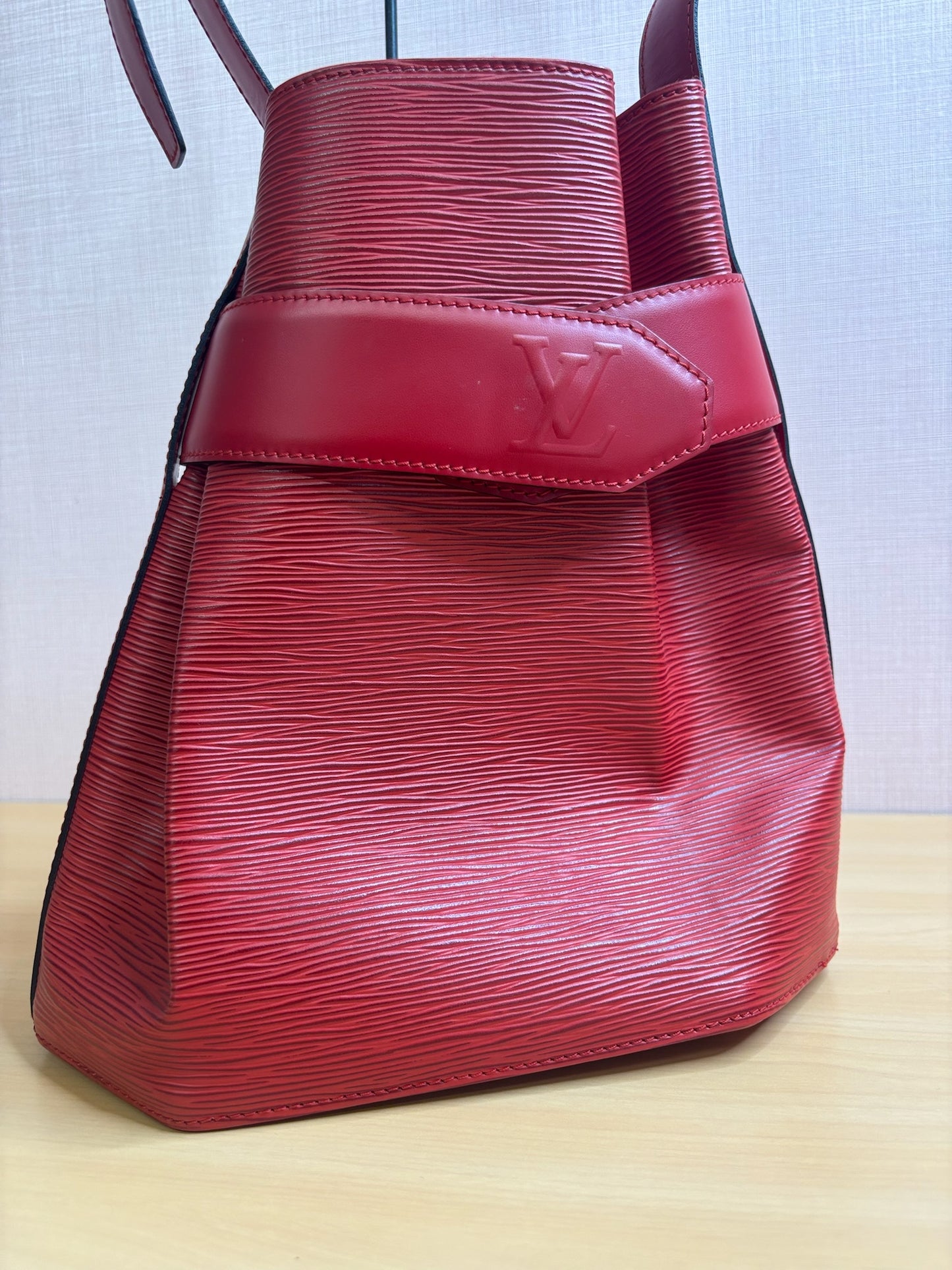 Louis Vuitton Epi Leather Sac d’Épaule Handbag
