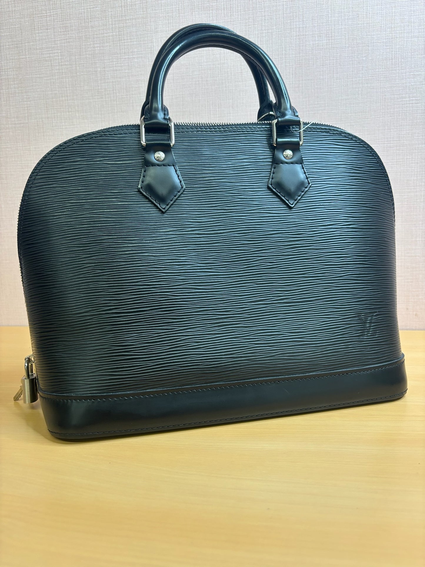 Louis Vuitton Alma PM in Black Epi Leather