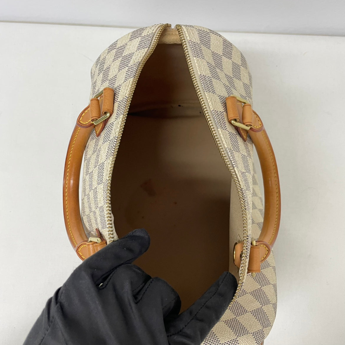 Louis Vuitton White PVC Damier Azur Canvas Speedy 30 Tote Bag N41533