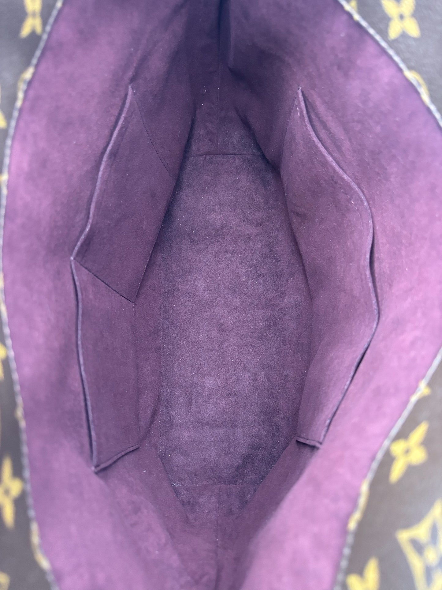 Louis Vuitton Melie Hobo Bag