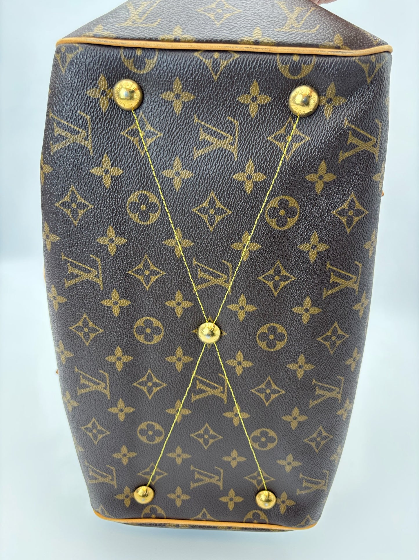 Louis Vuitton Tivoli GM Bag in Monogram Canvas