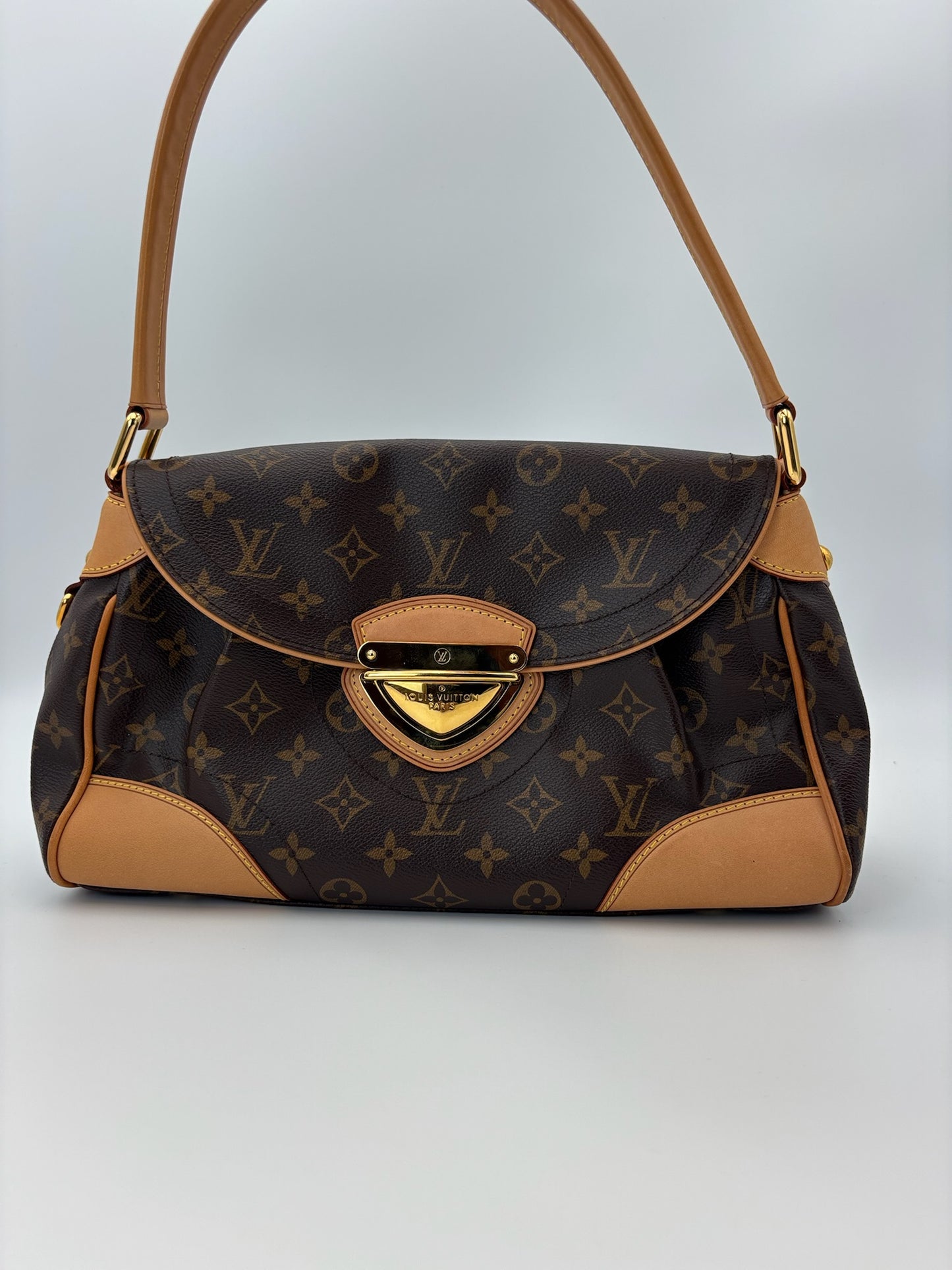 Louis Vuitton Beverly MM Shoulder Bag
