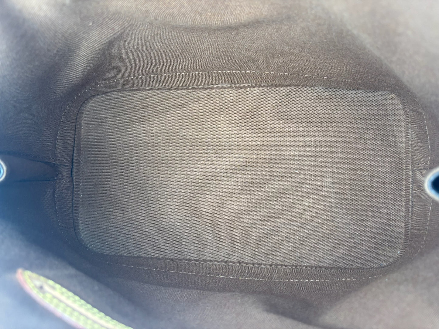 Louis Vuitton Monogram Ellipse