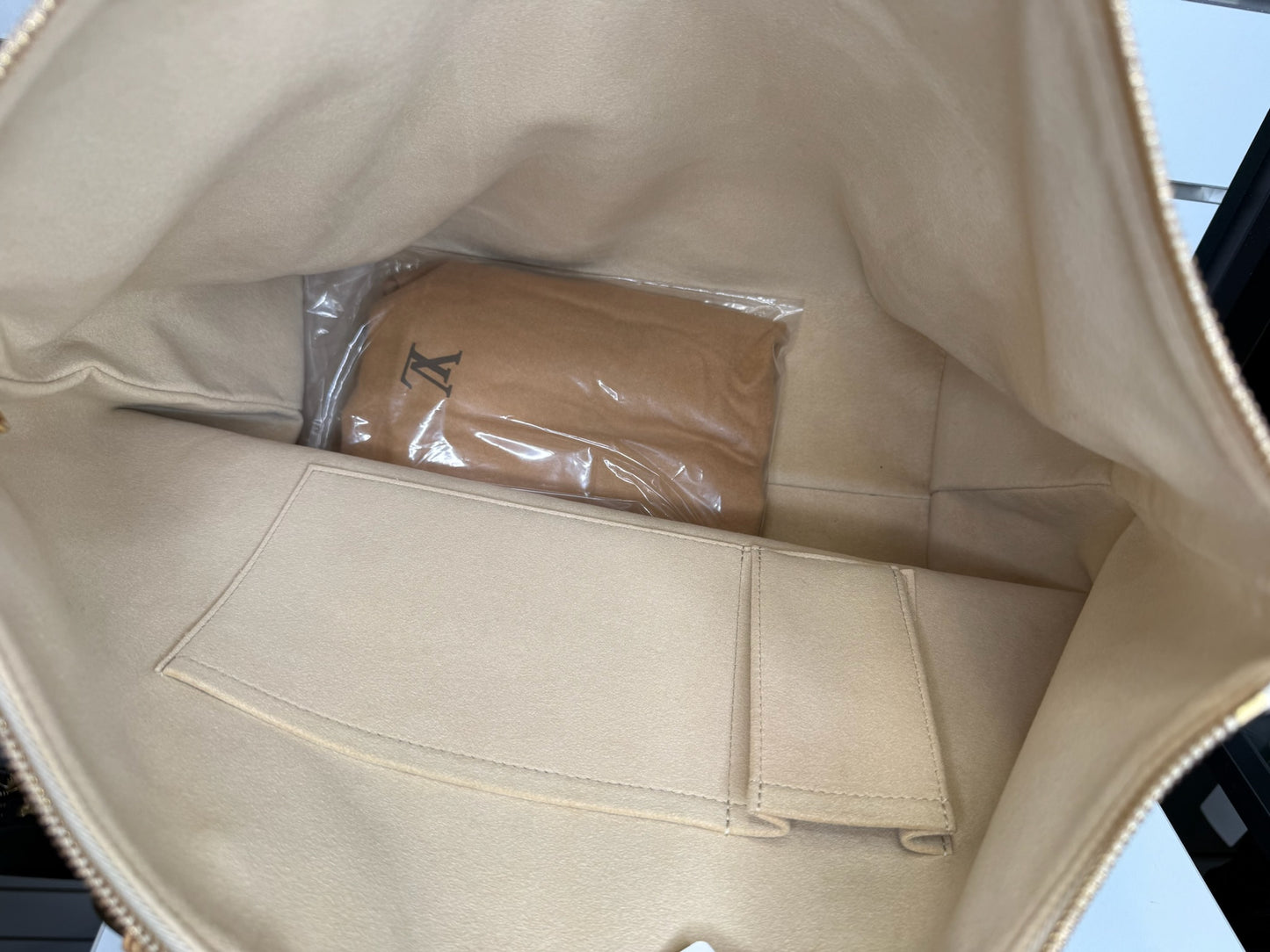 Louis Vuitton Saleya GM Damier Azur Tote K97