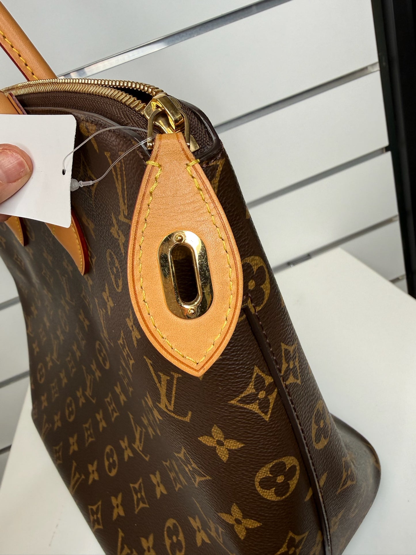 Louis Vuitton Lockit MM K98