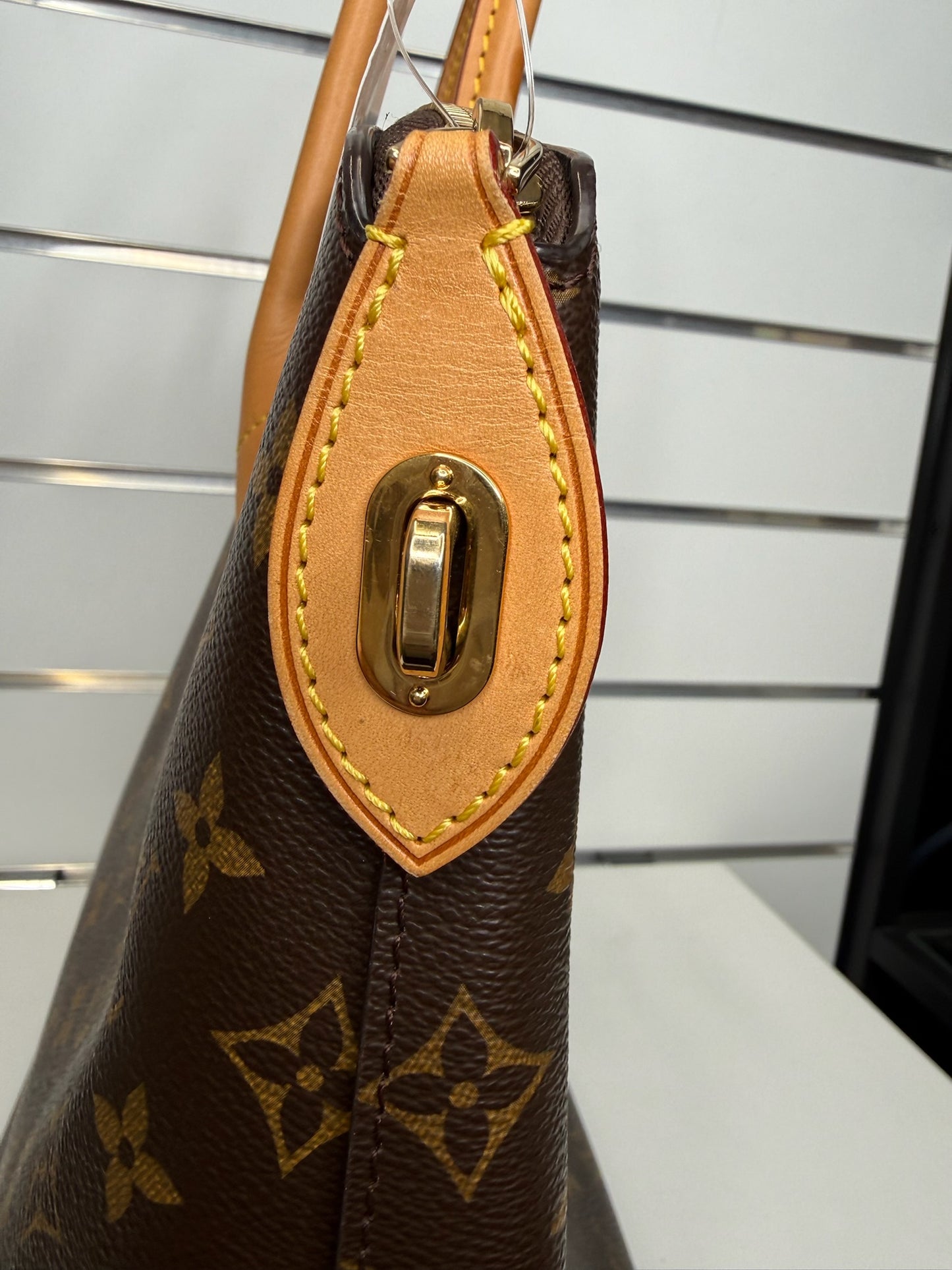 Louis Vuitton Lockit MM K98