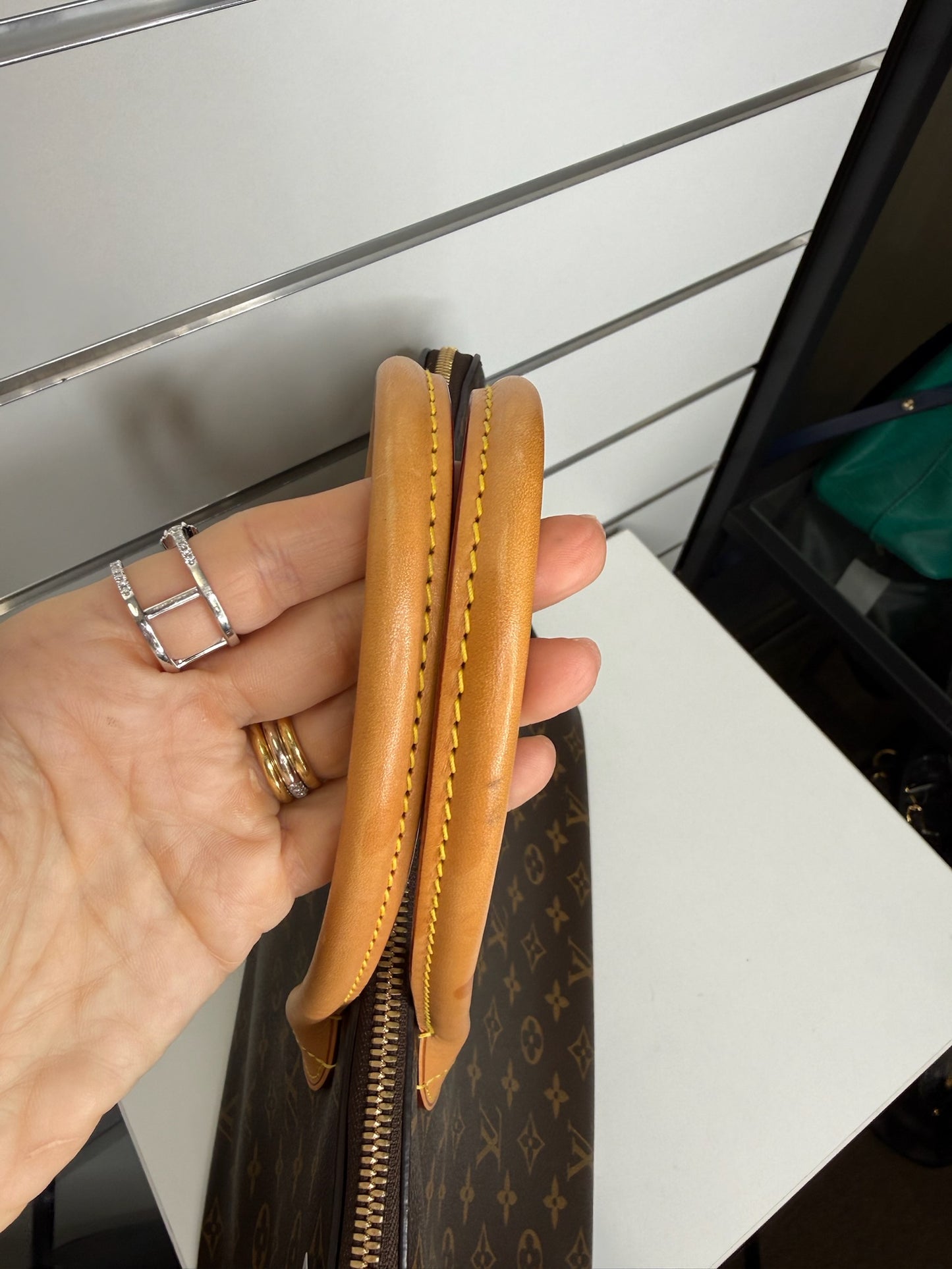 Louis Vuitton Lockit MM K98