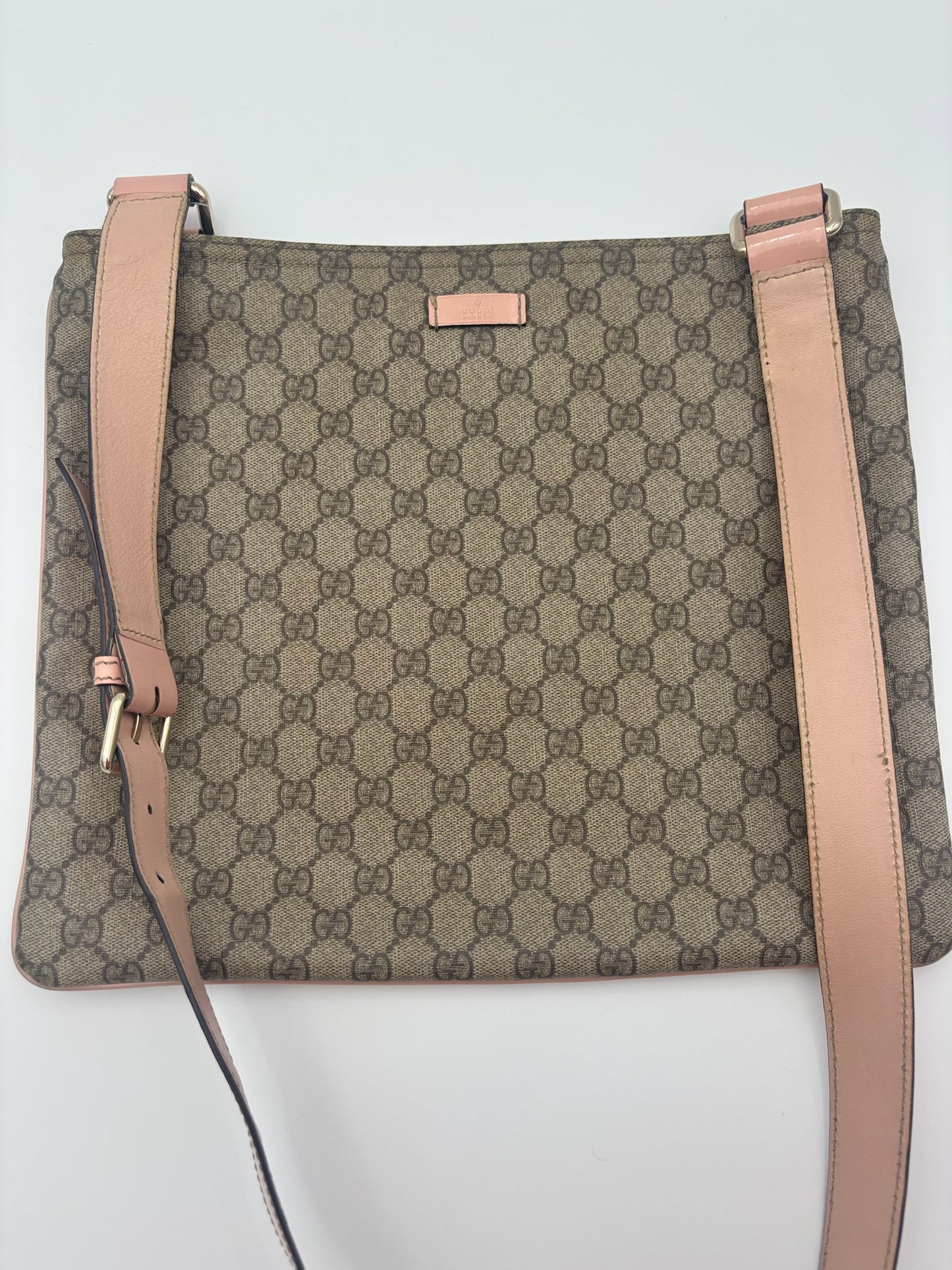Gucci GG Supreme Shoulder Bag
