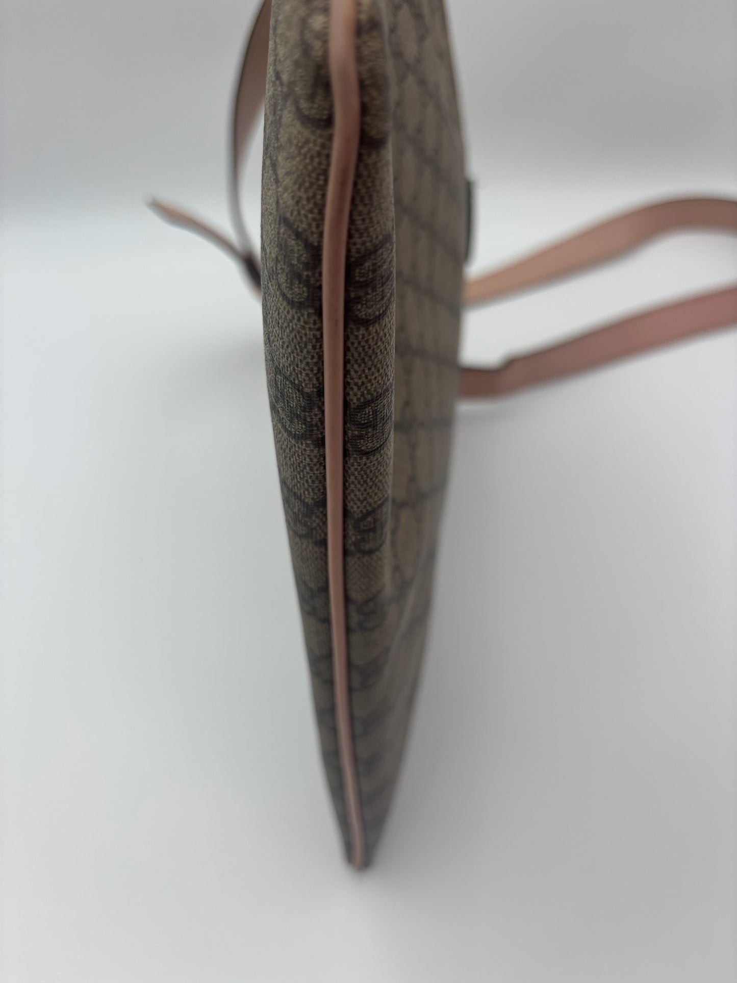 Gucci GG Supreme Shoulder Bag