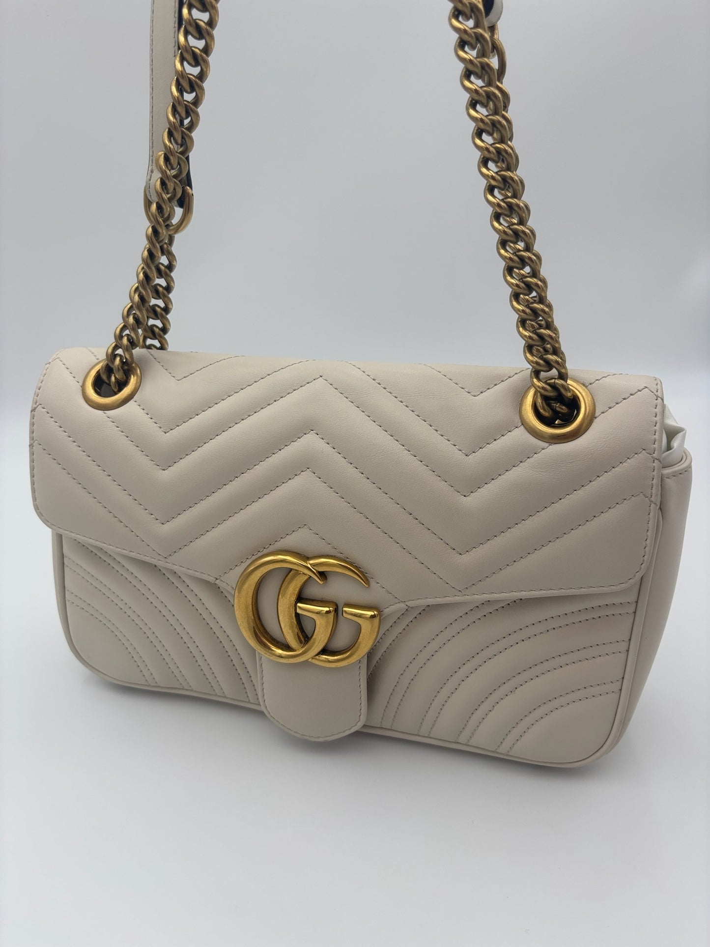 Gucci GG Marmont Shoulder Bag