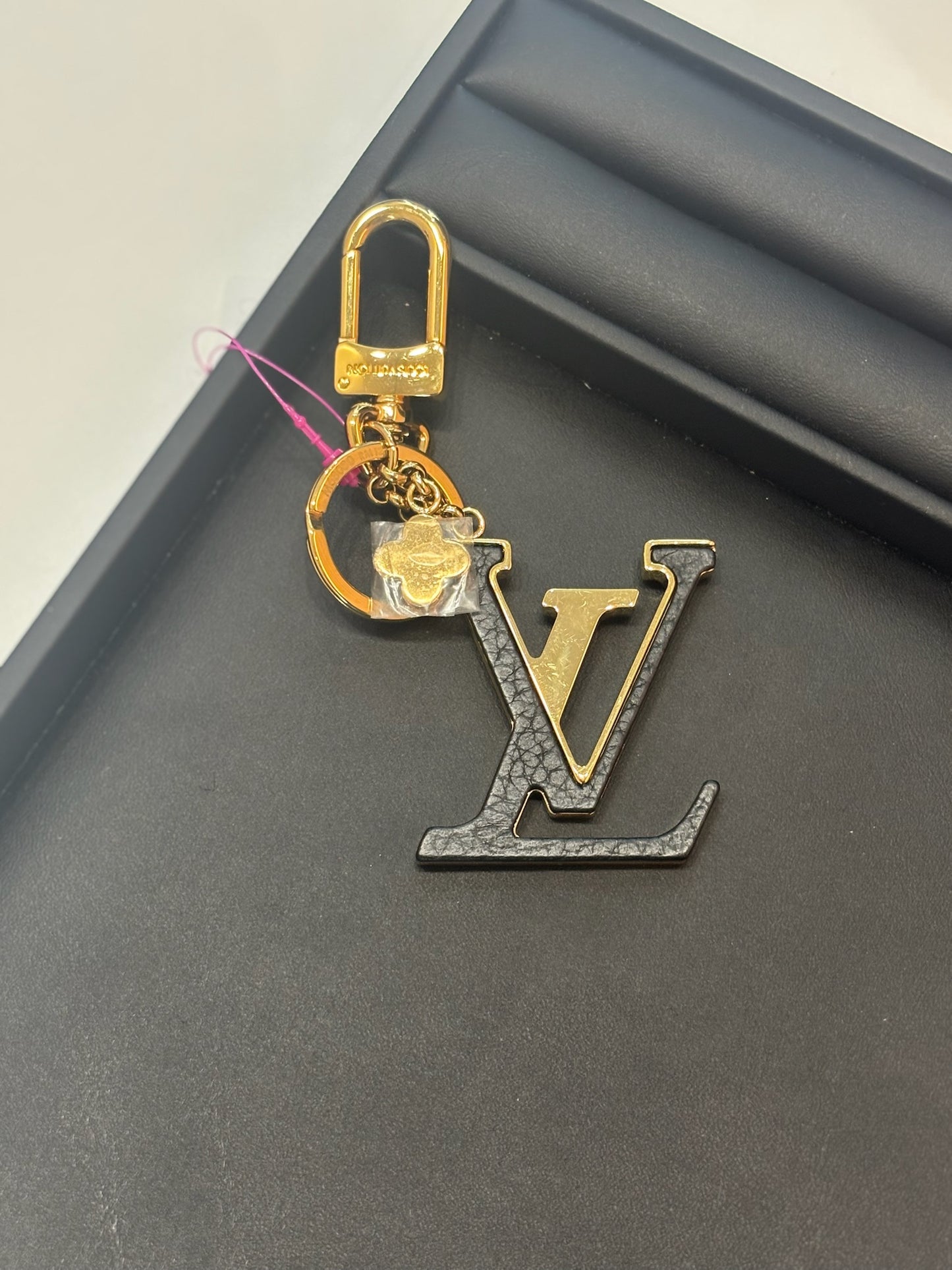 Louis Vuitton LV Facettes Bag Charm & Key Holder (JP)