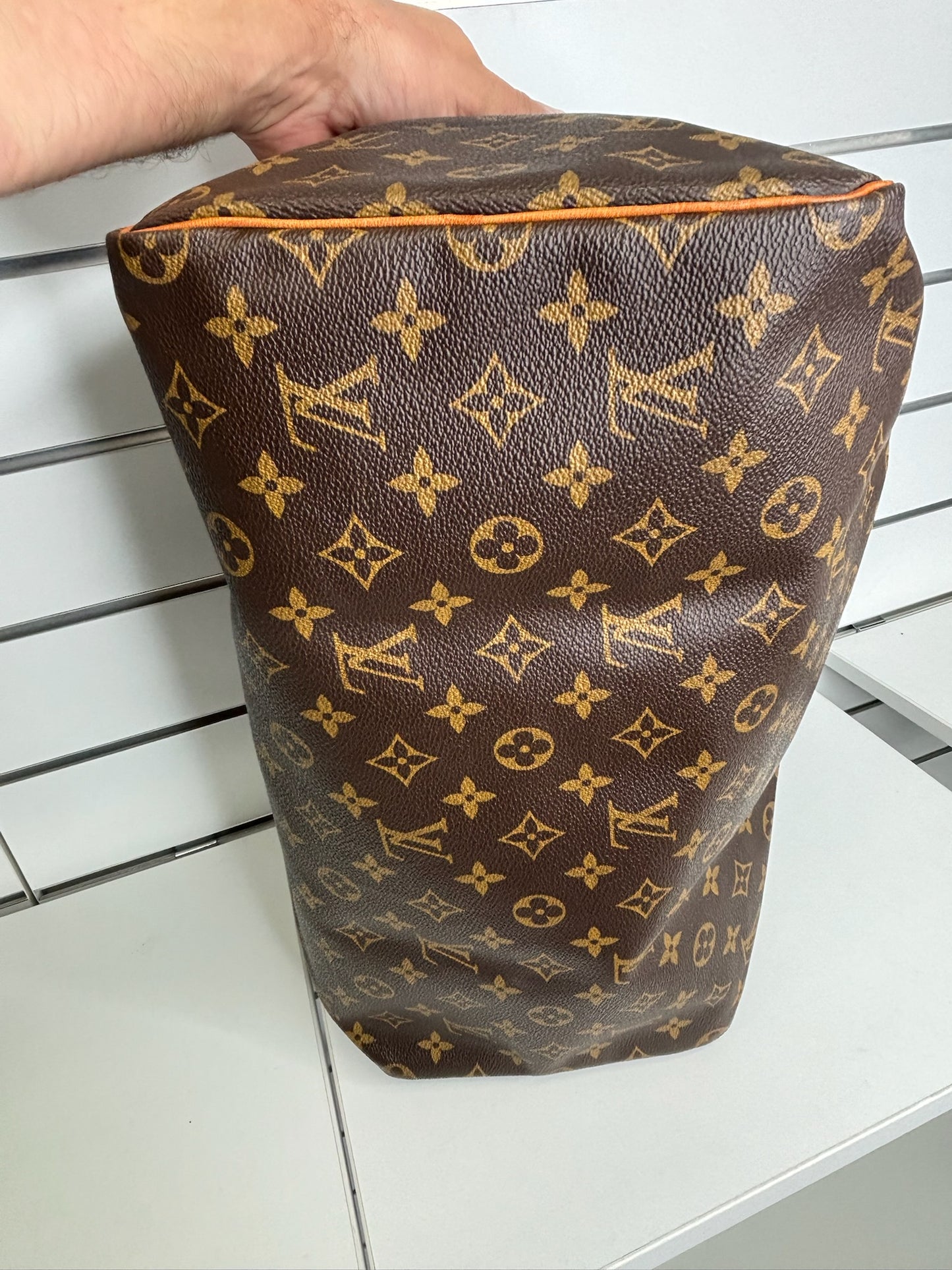 Louis Vuitton Monogram Speedy 40 (JP)