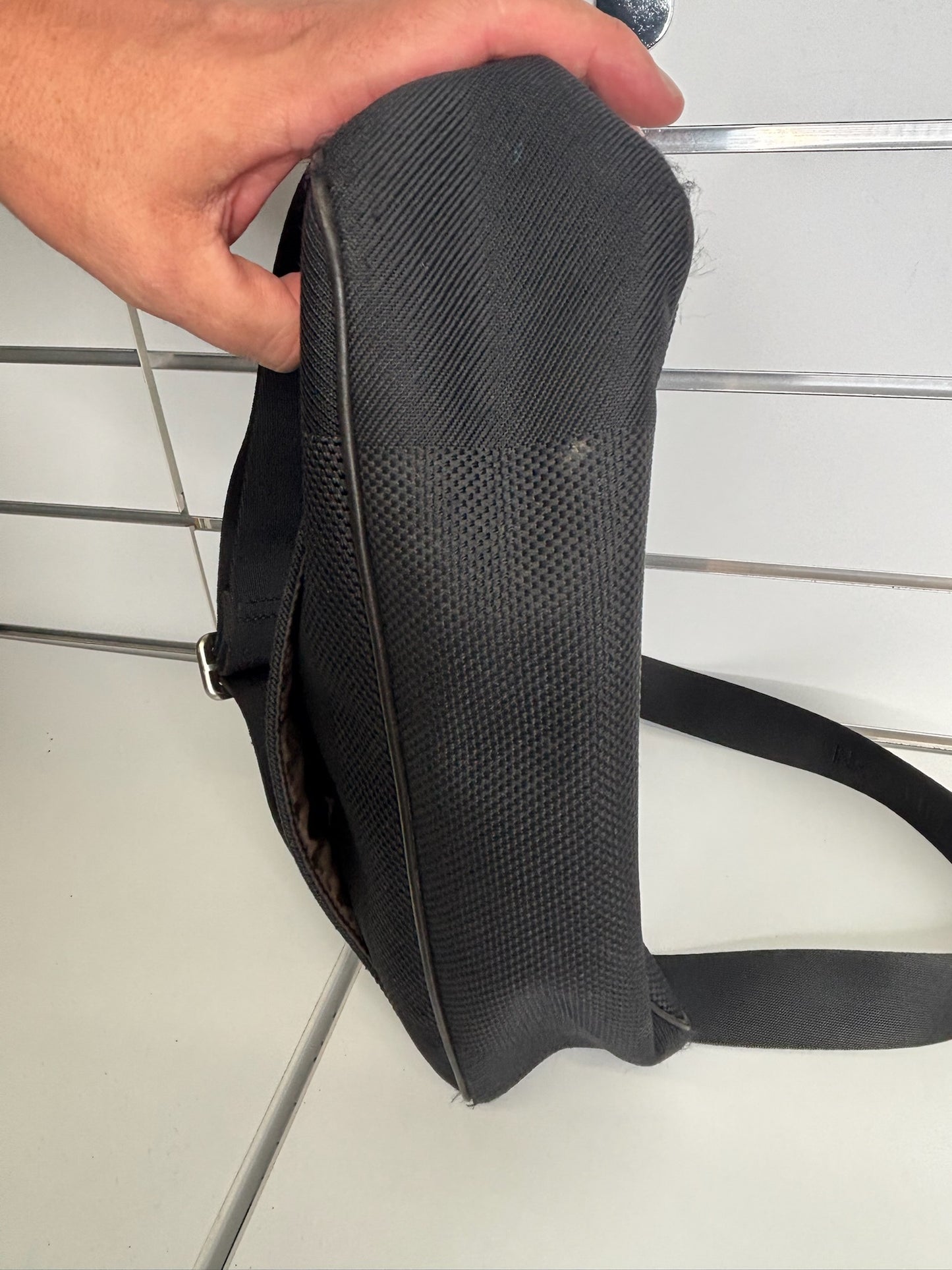 Louis Vuitton Damier Géant Petit Messager Bag (JP)