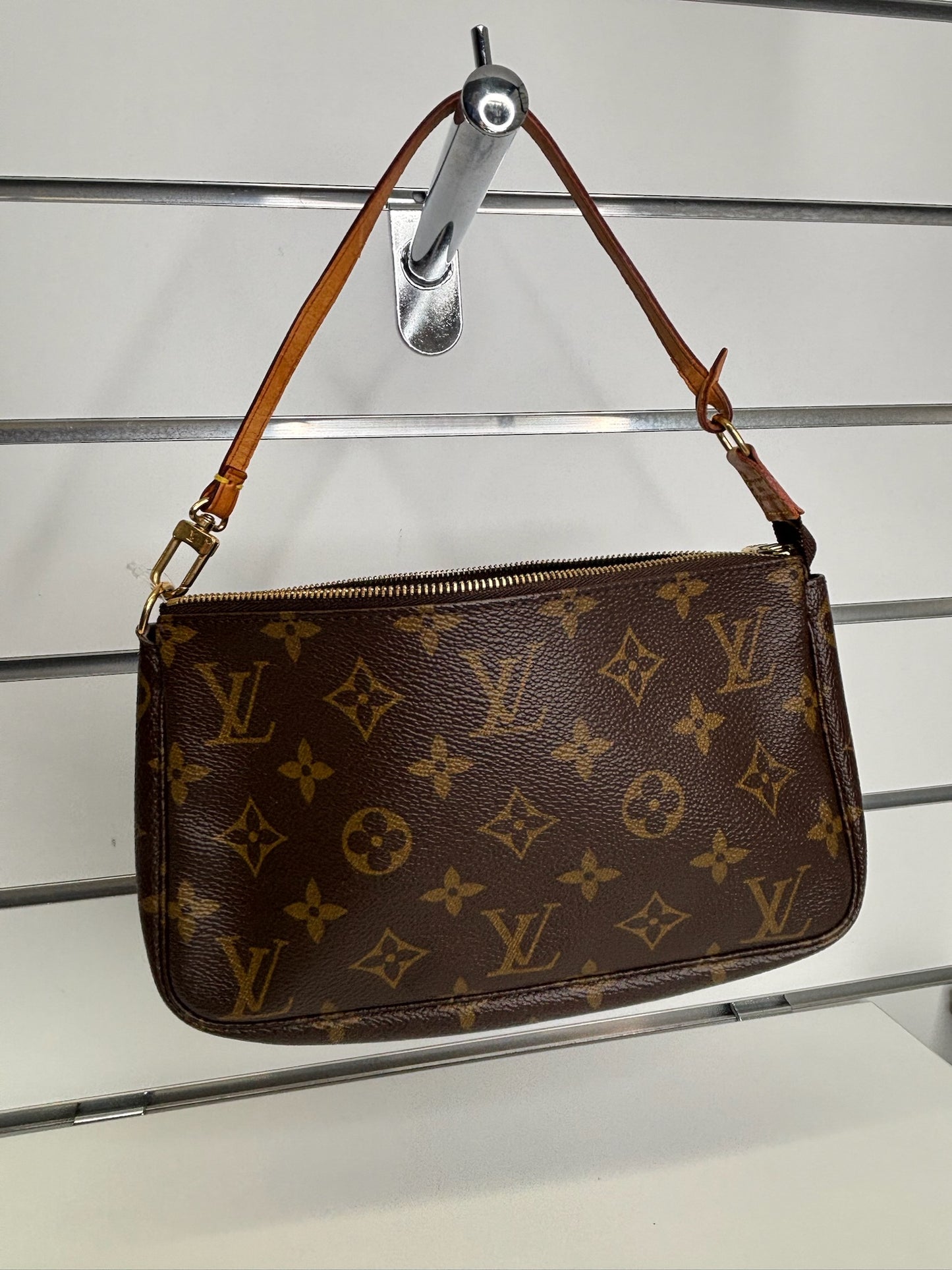 Louis Vuitton Monogram Pochette Accessoires (AR1004) (JP)