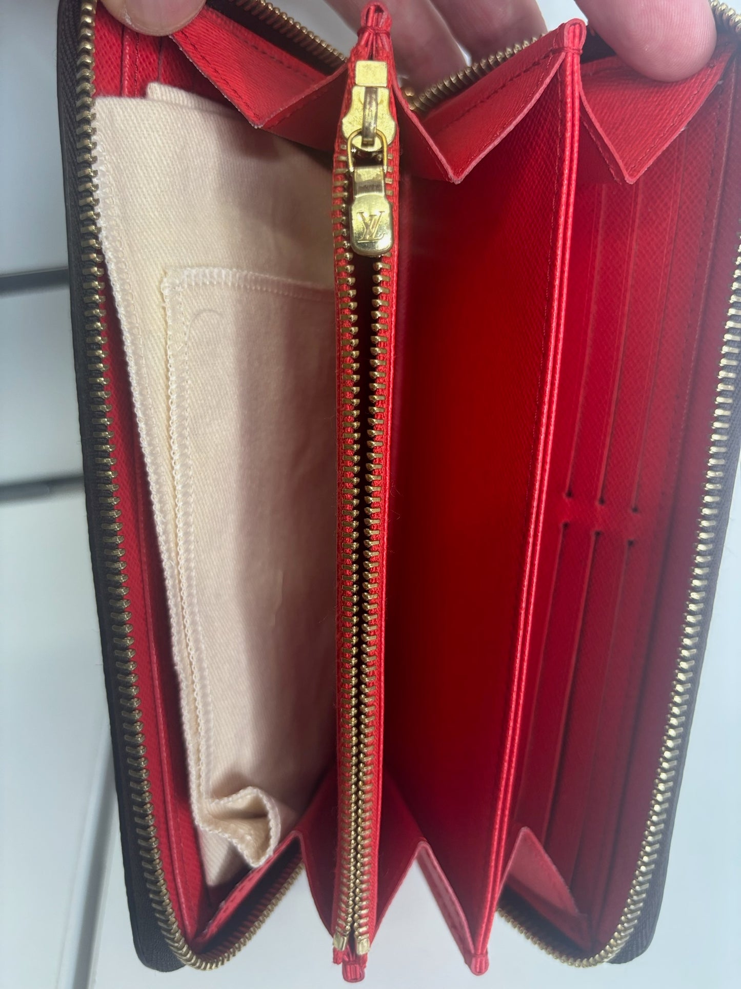 Louis Vuitton x Yayoi Kusama Zippy Wallet (JP)