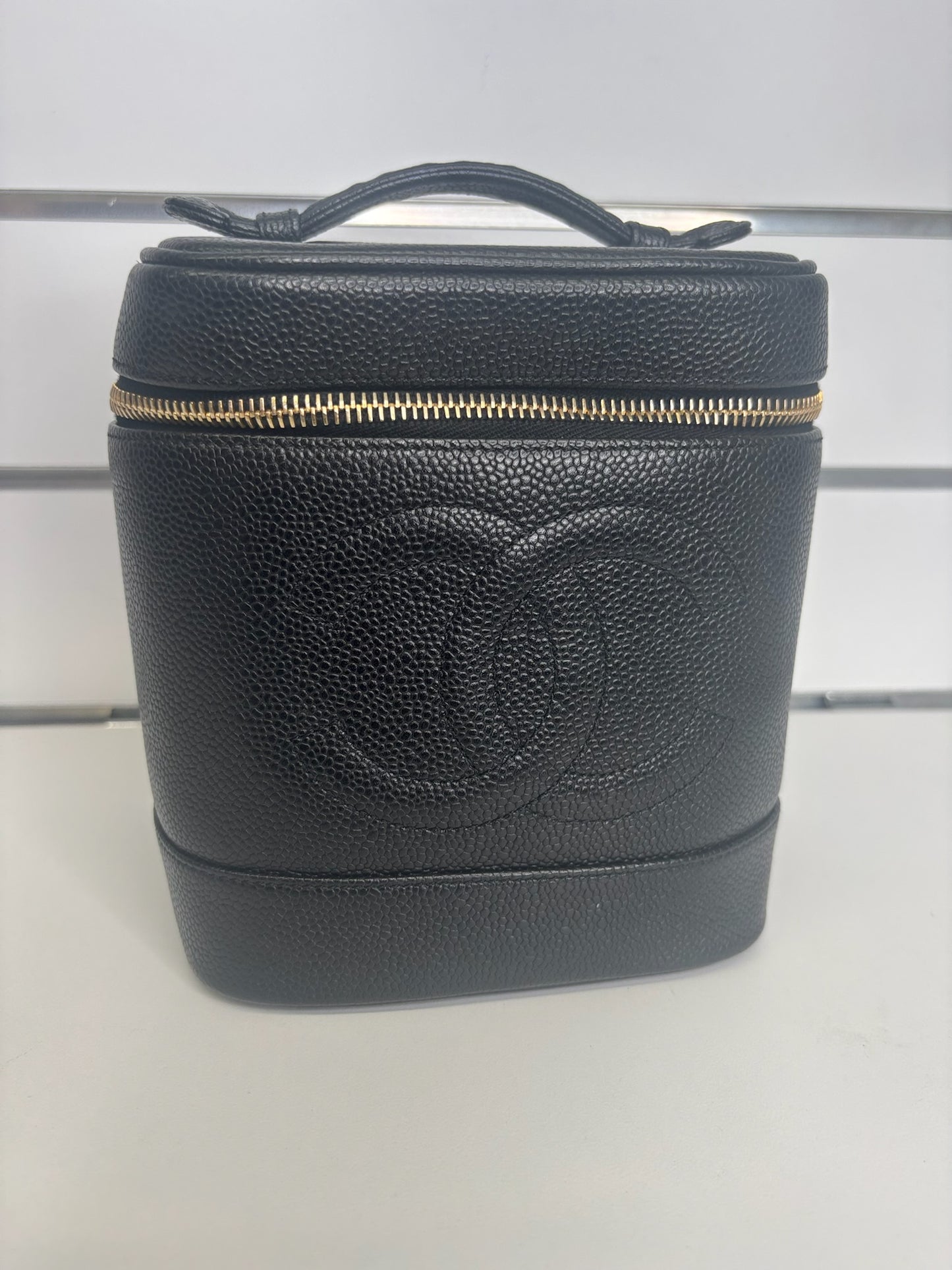 Chanel Caviar Vanity Cosmetic Case (3817935) (JP)