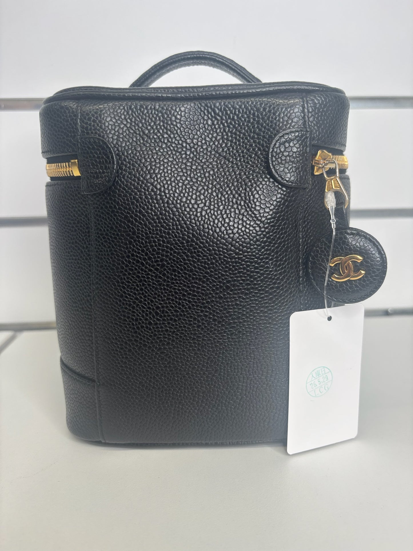 Chanel Caviar Vanity Cosmetic Case (3817935) (JP)
