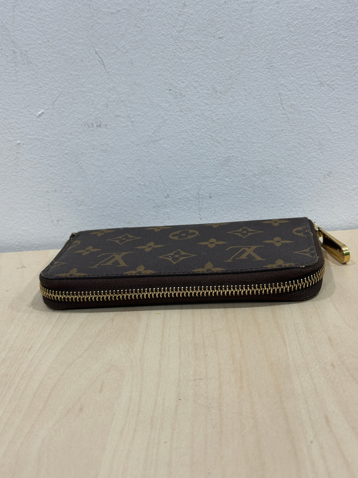 Louis Vuitton Brown PVC Monogram Zippy Compact Wallet ONE Medium Wallet M40499